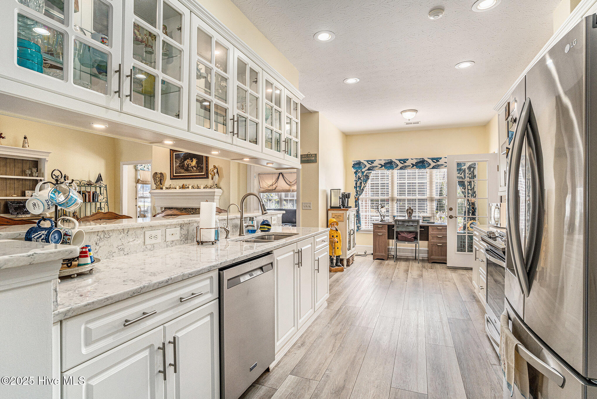 100539757 | Photo 11