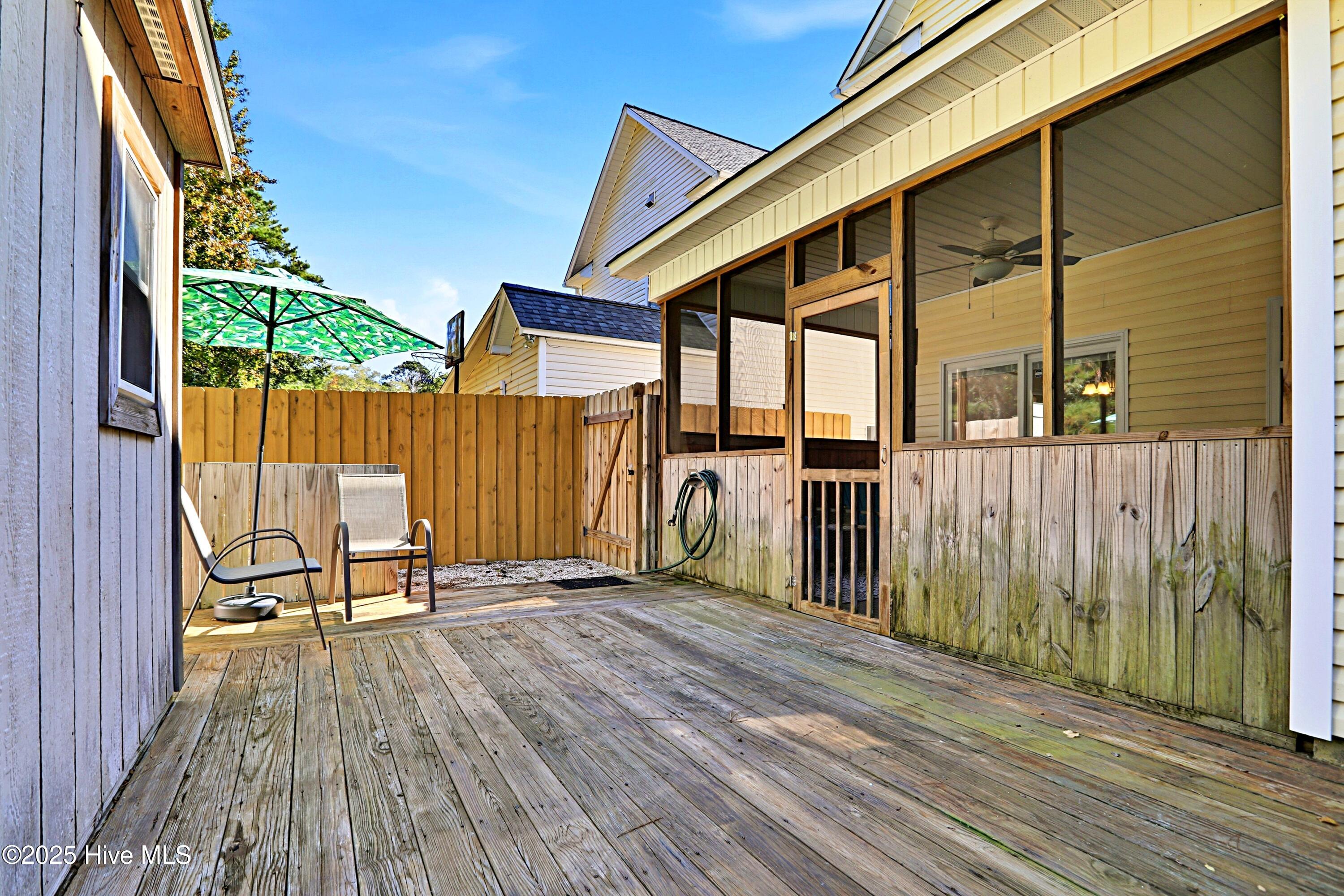 100539974 | Photo 41