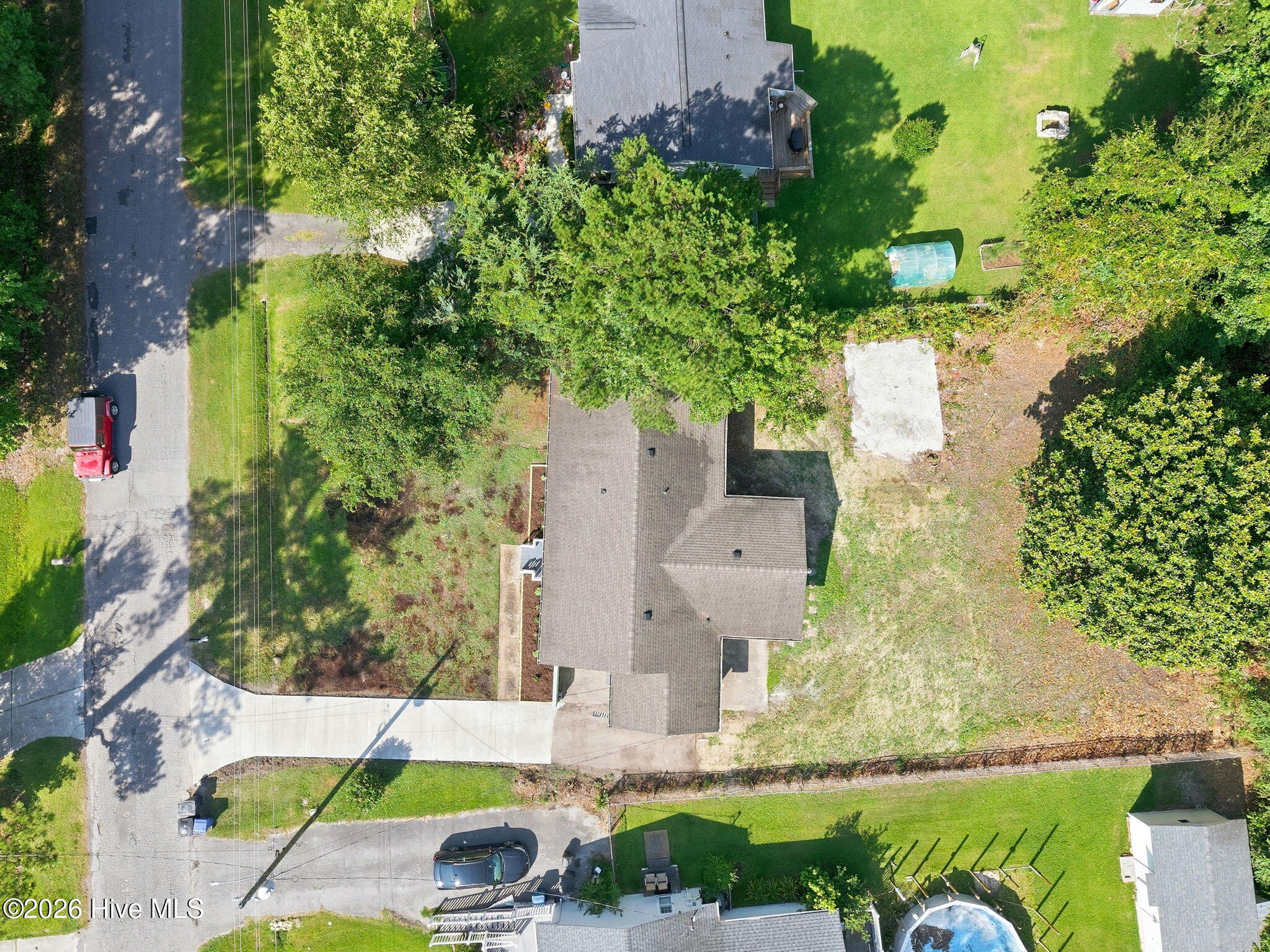 100586497 | Photo 45