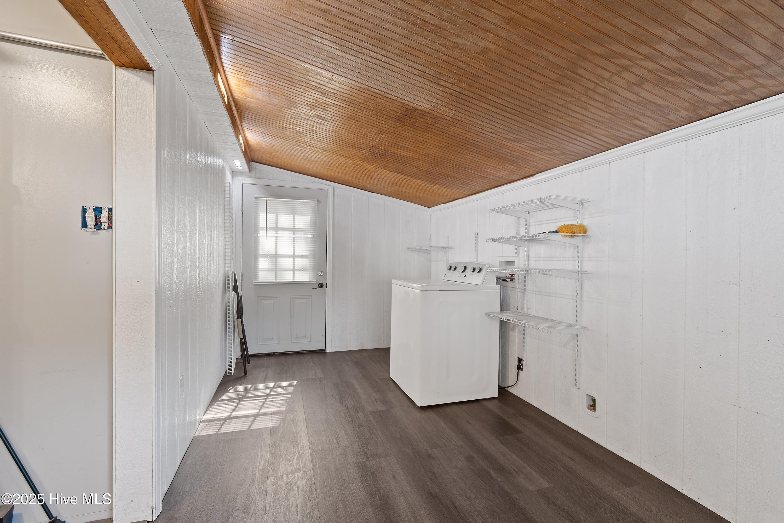 100532696 | Photo 20