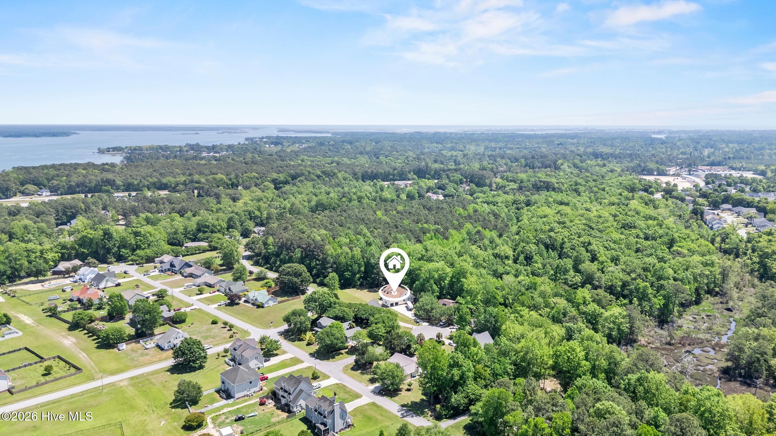 100569506 | Photo 85