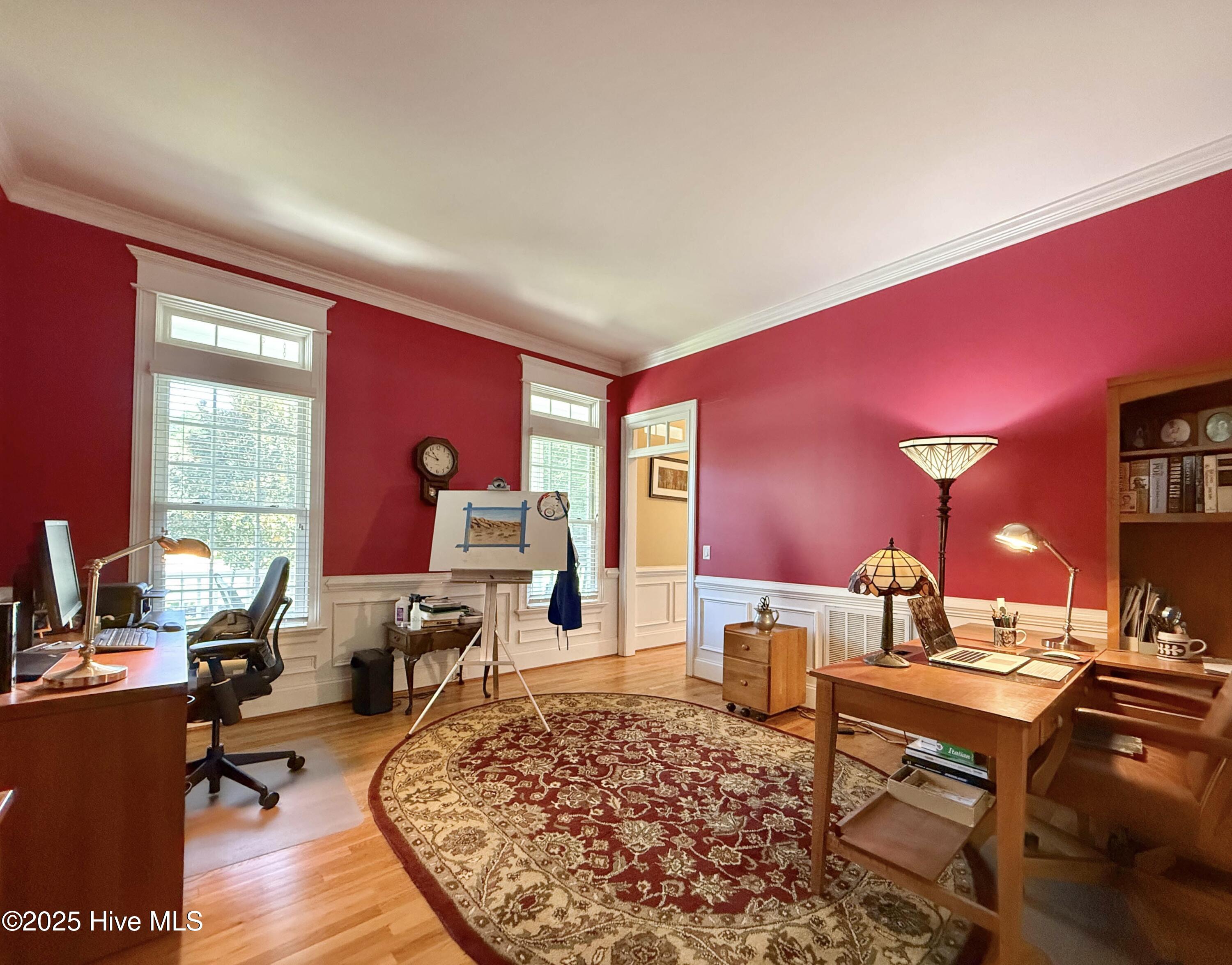 100561292 | Photo 63