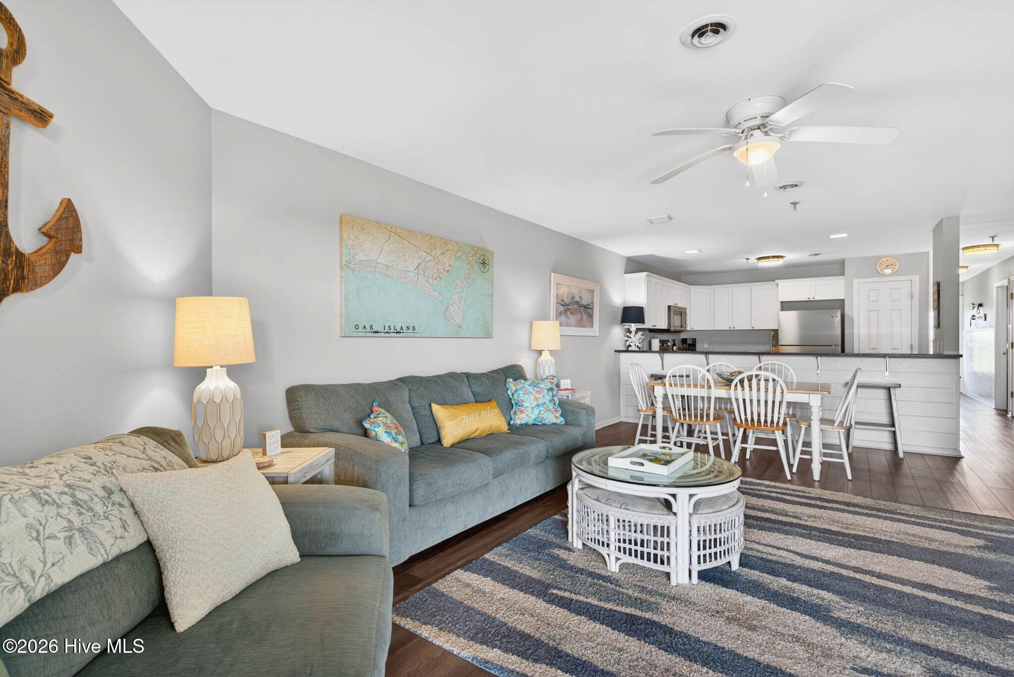 100570514 | Photo 15