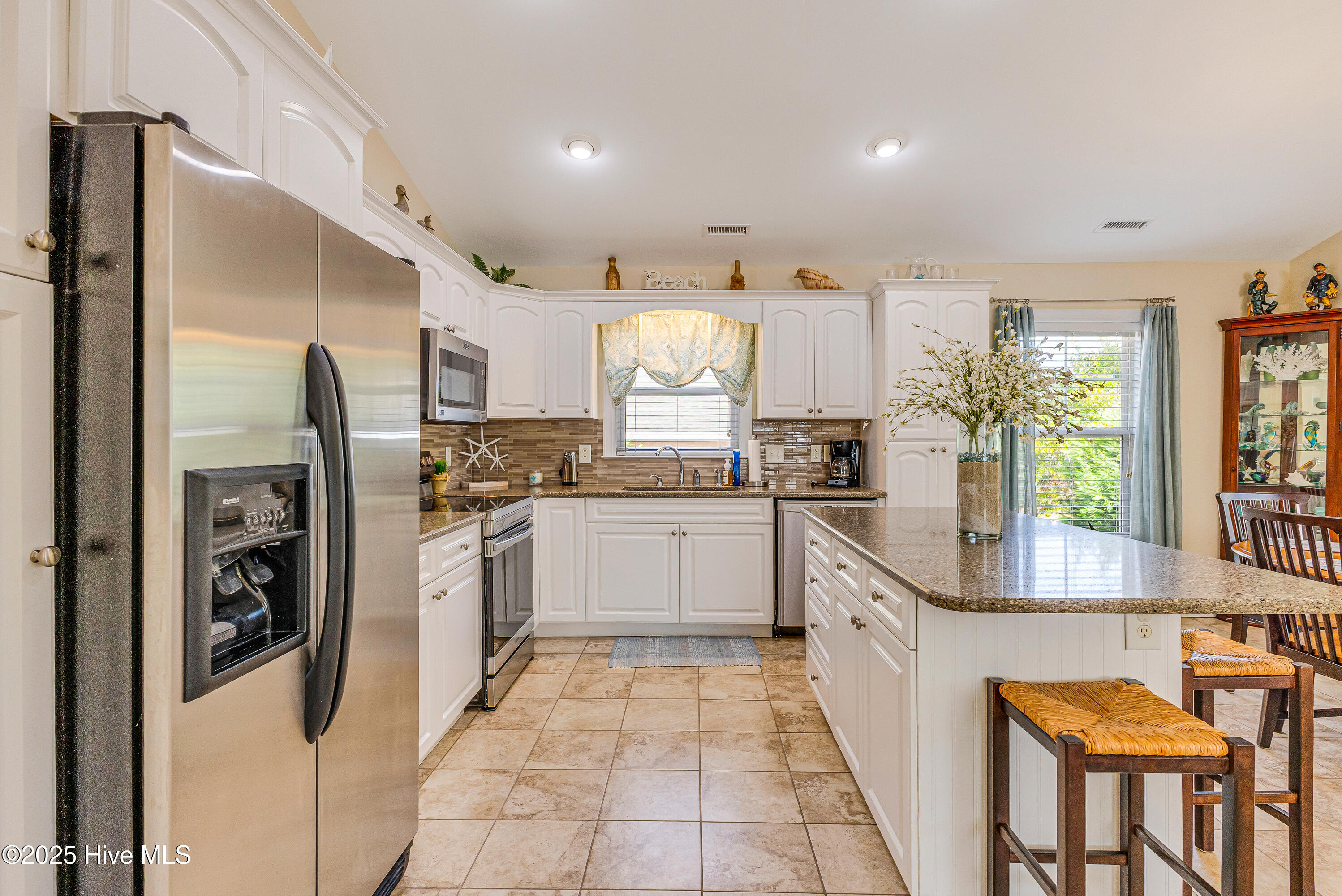 100543216 | Photo 12