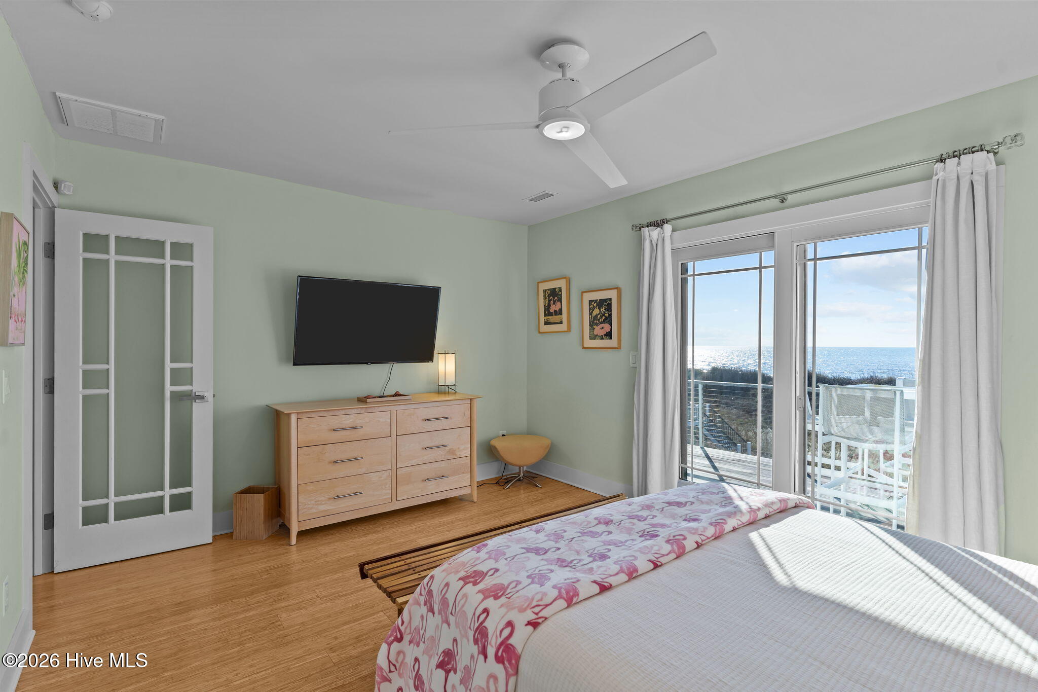 100552258 | Photo 29