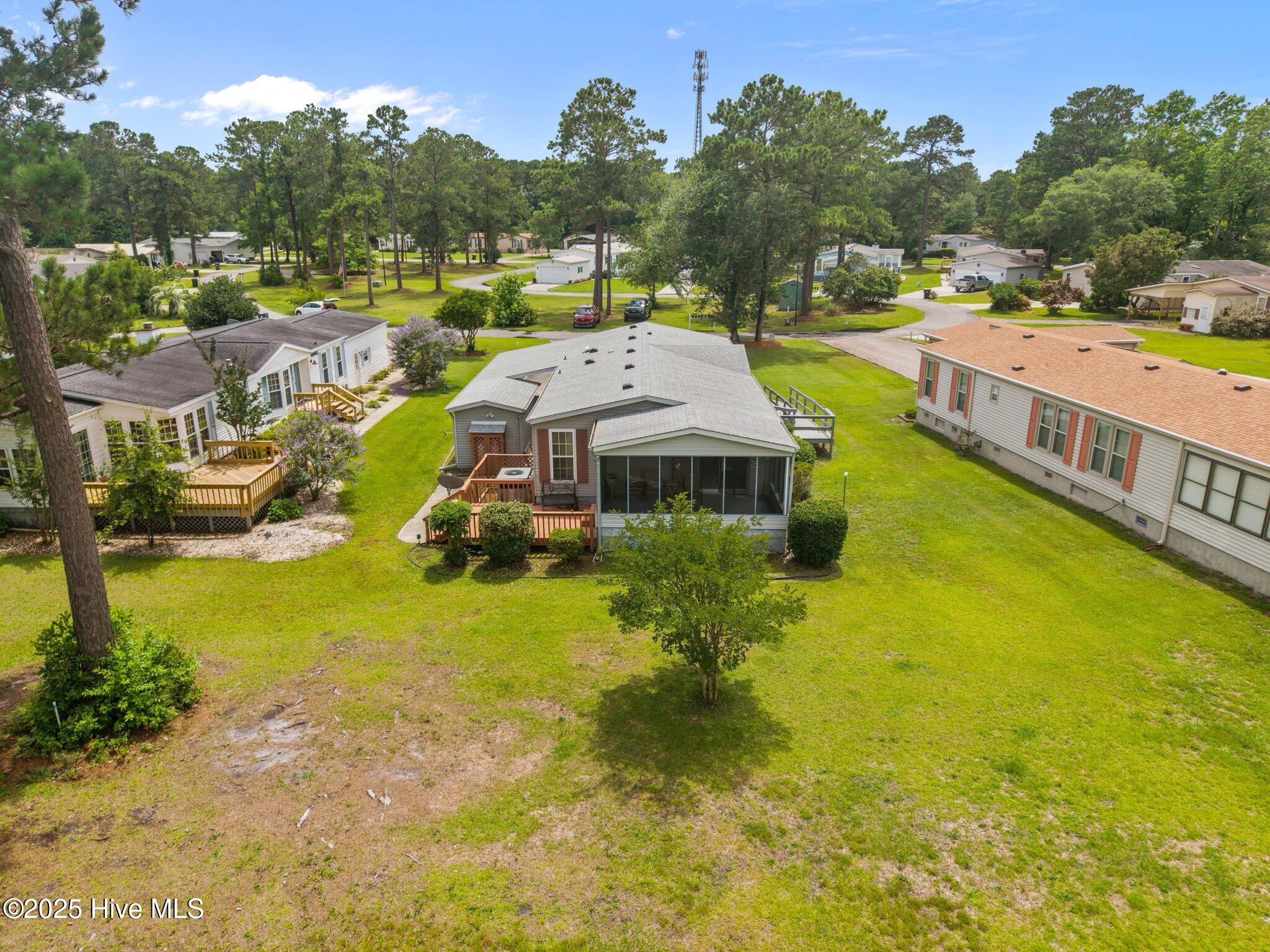 100514117 | Photo 46