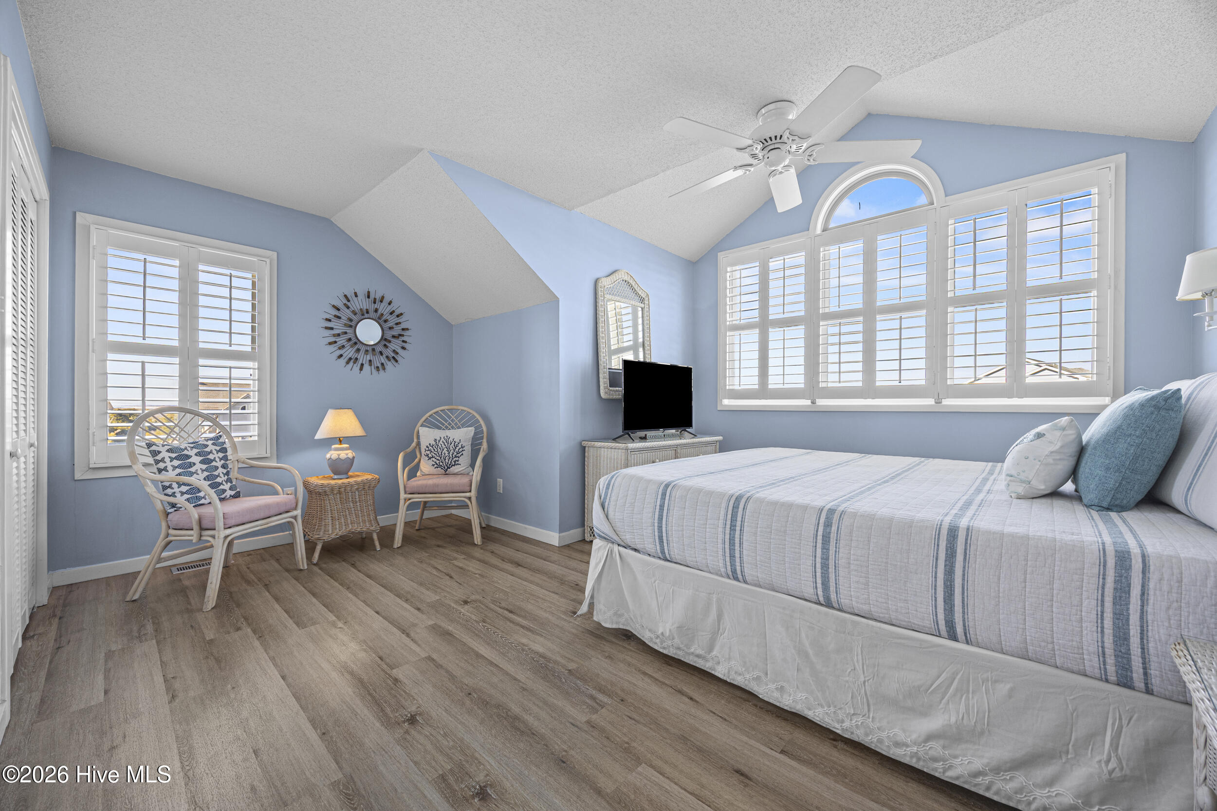 100552554 | Photo 27