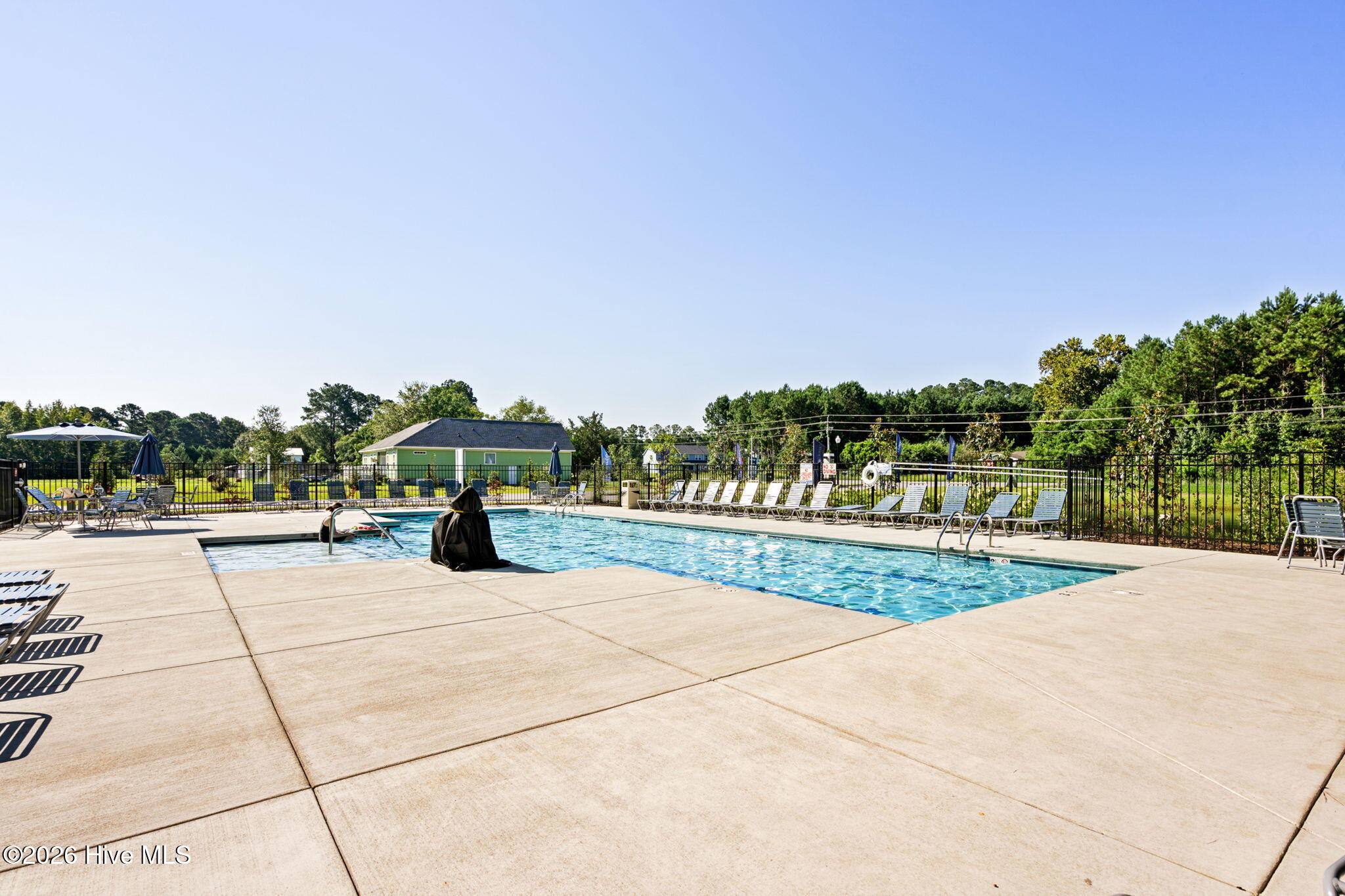 100563775 | Photo 53