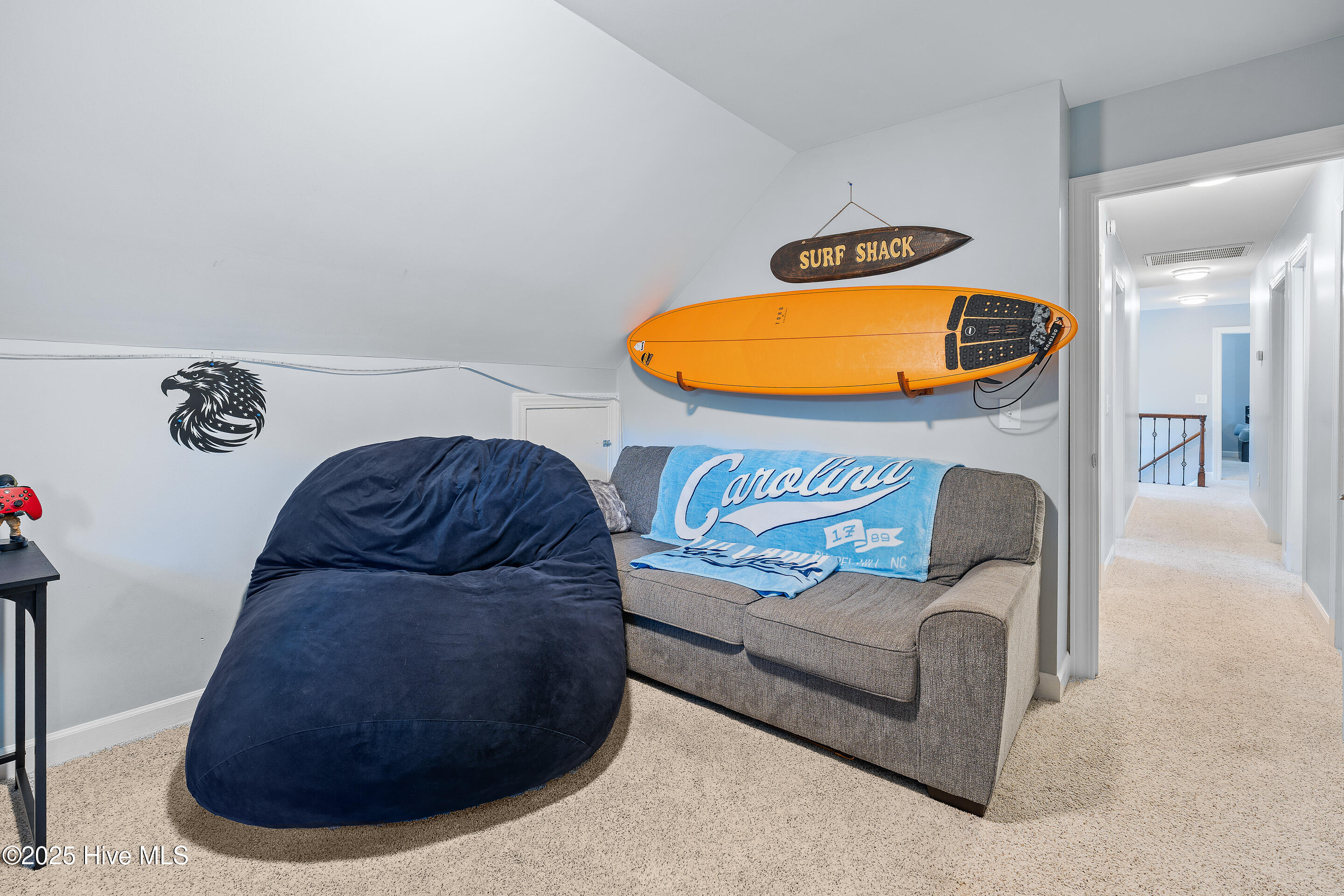 100542909 | Photo 46