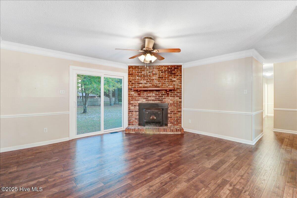 09-1923 Christian Ln-9