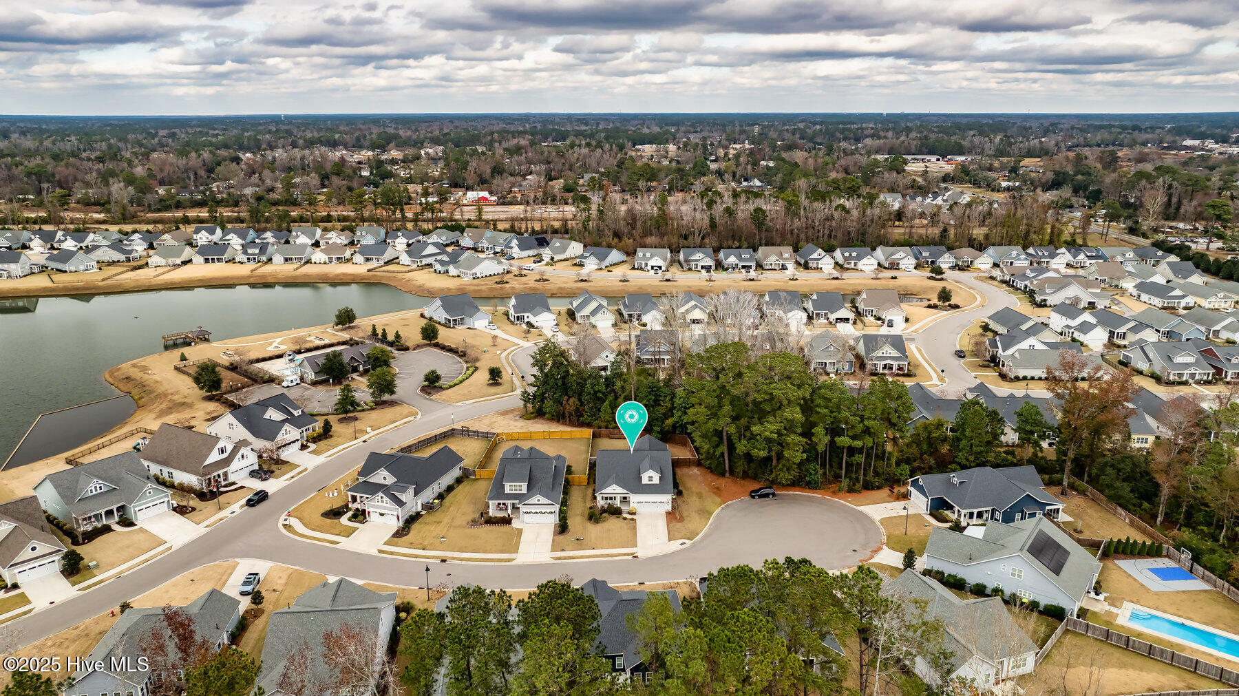 100544096 | Photo 51