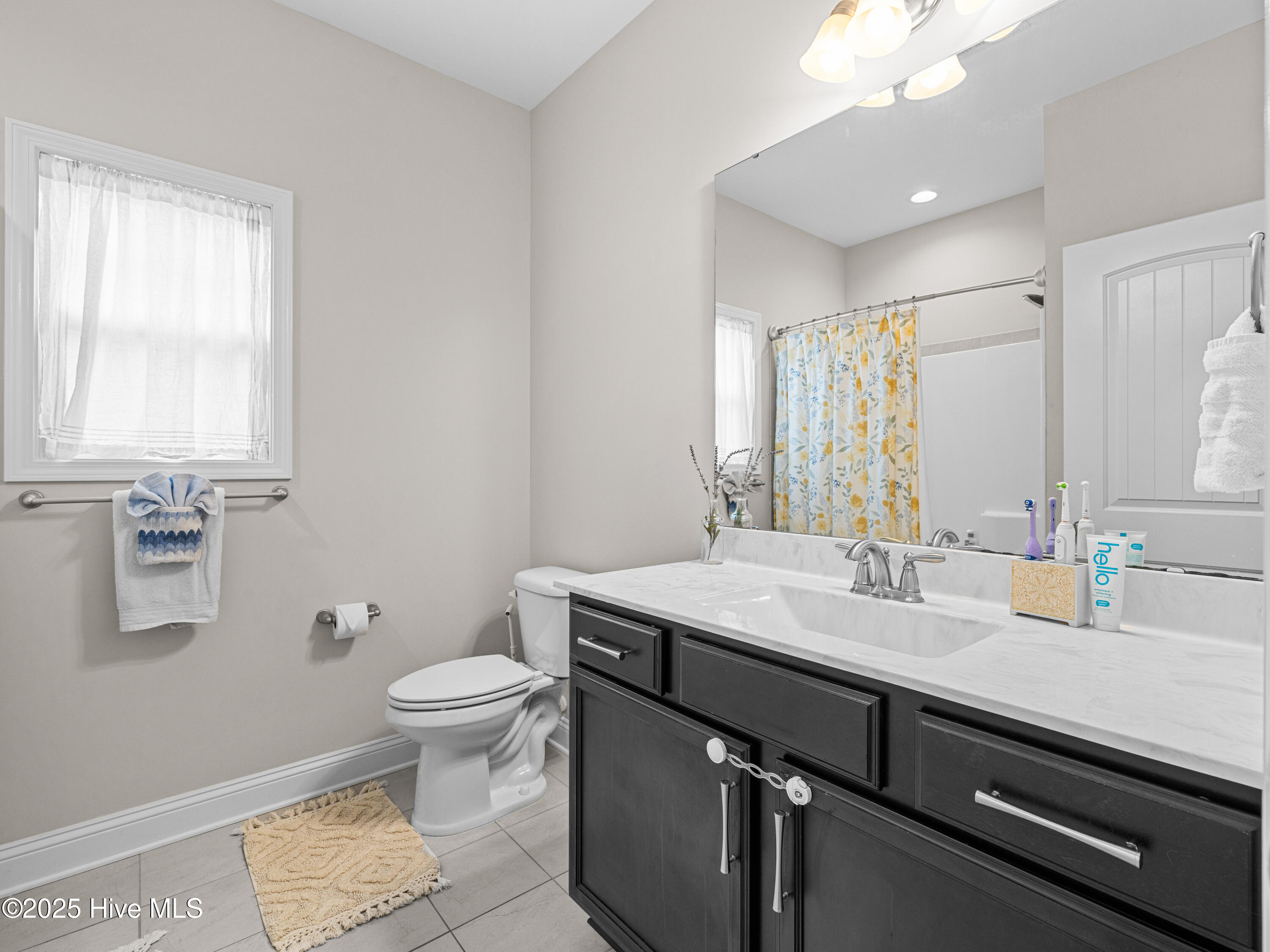 100535765 | Photo 53