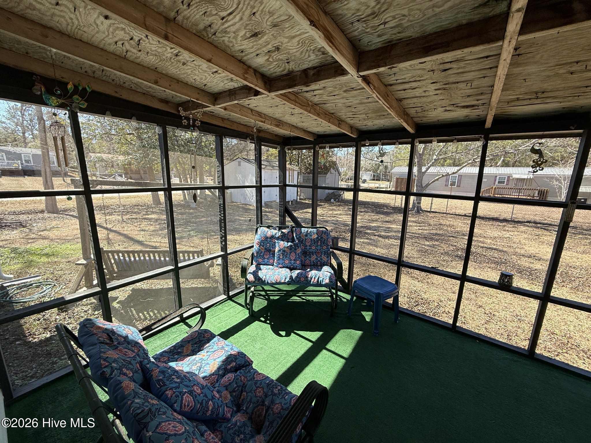 100549853 | Photo 21