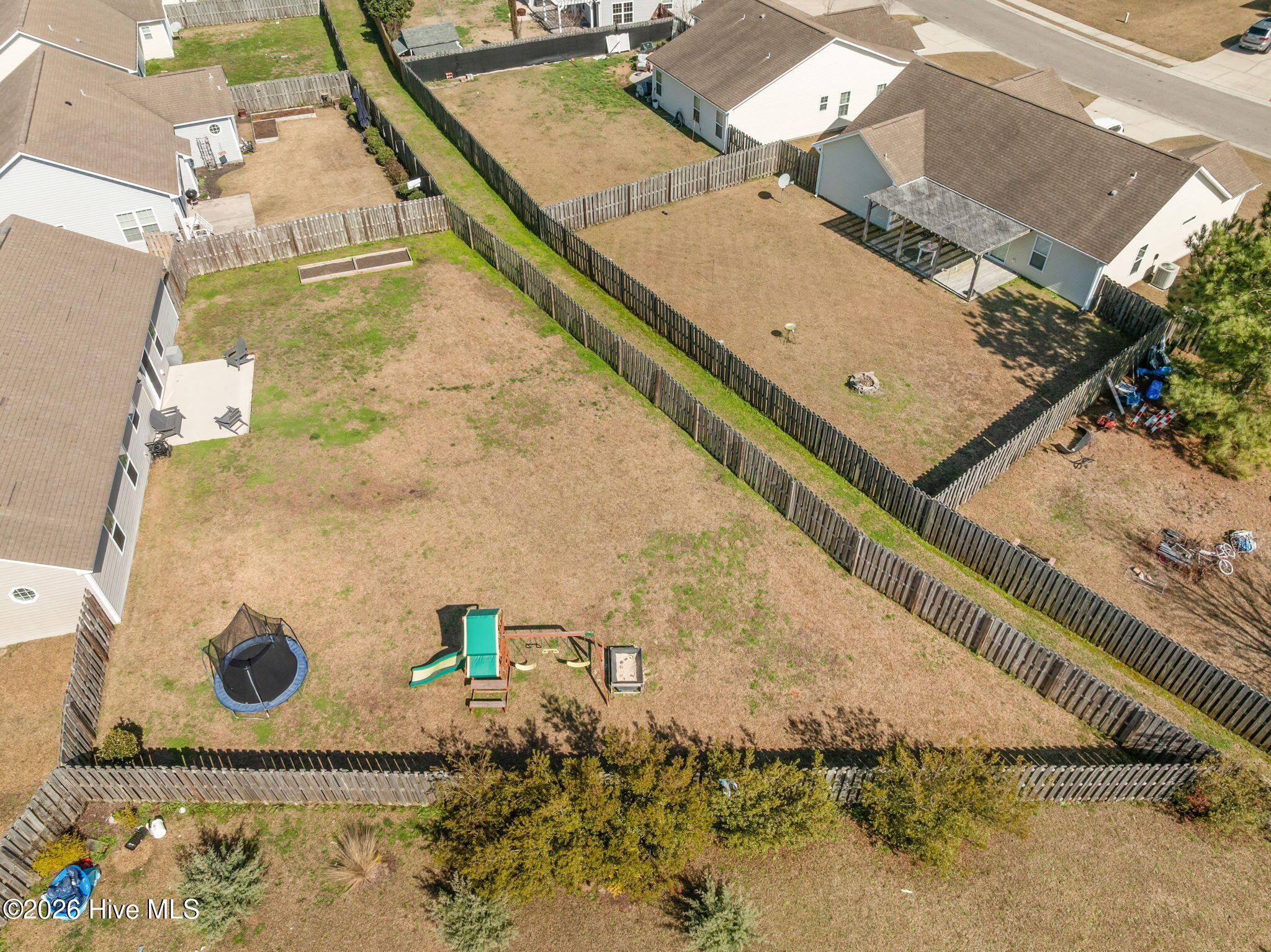 100558999 | Photo 46