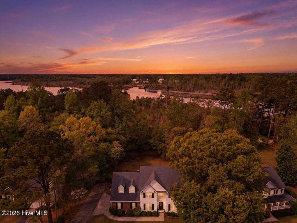 100565606 | Photo 76