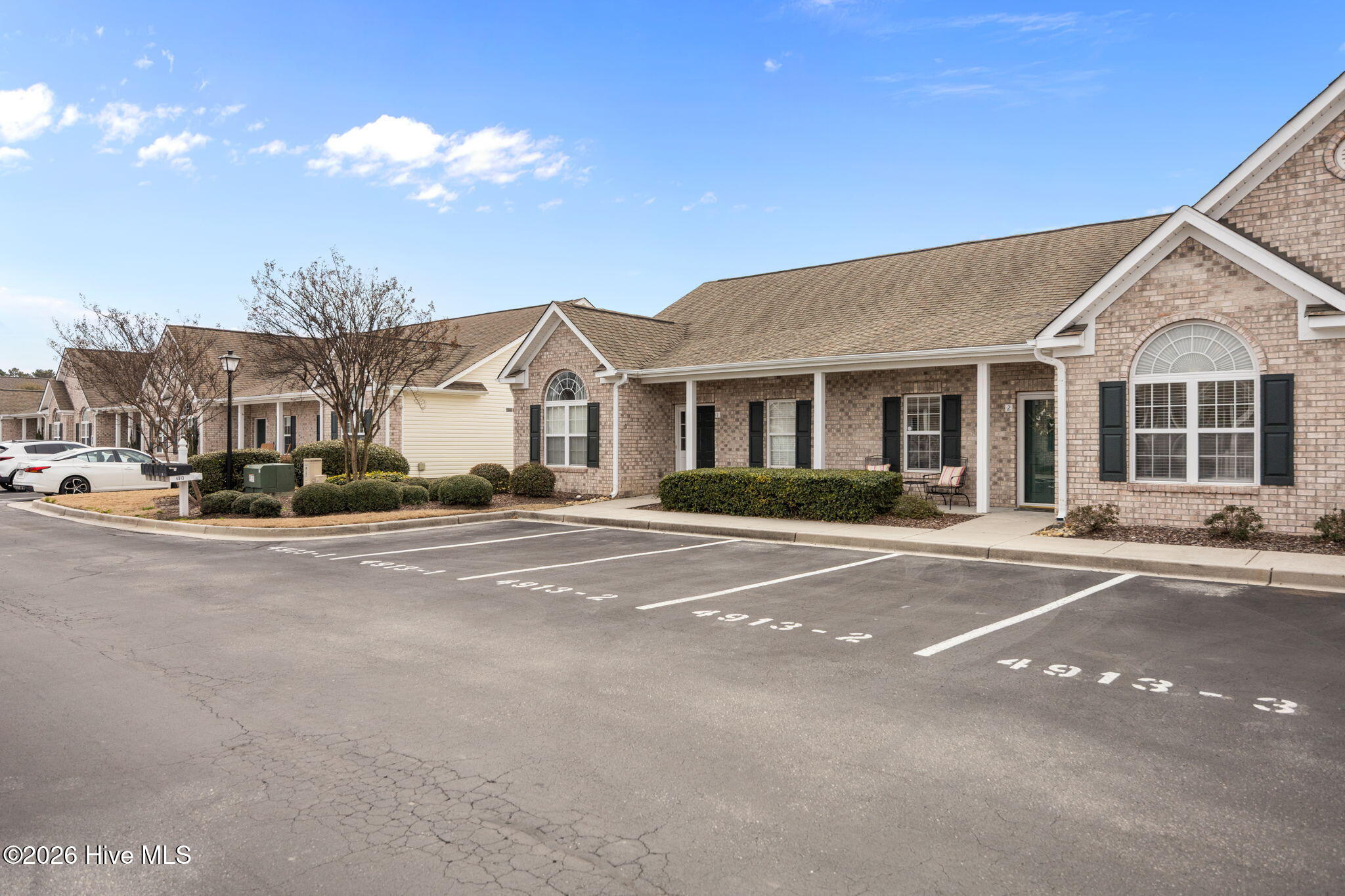 100556175 | Photo 34