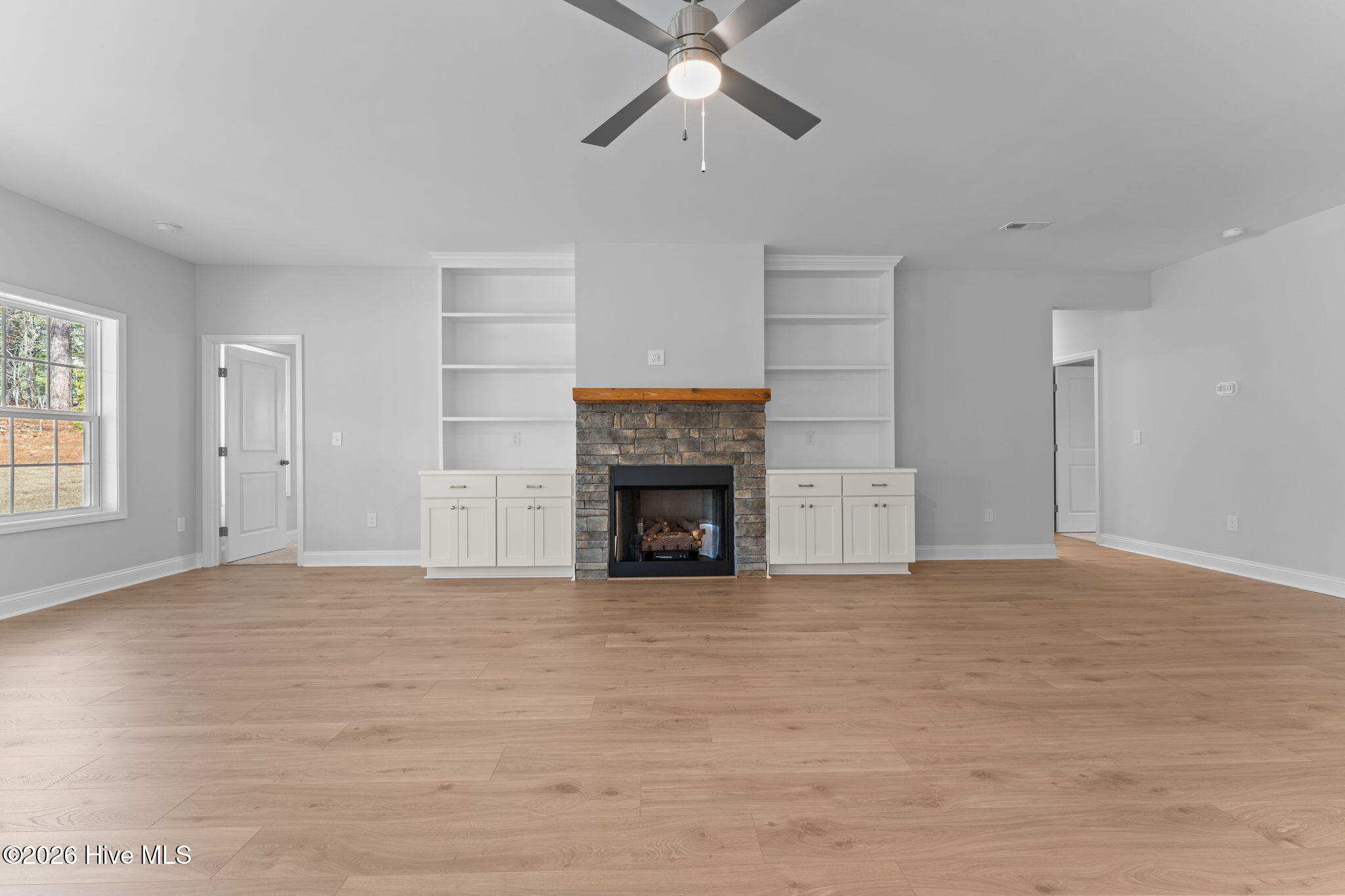 180 Longleaf Drive