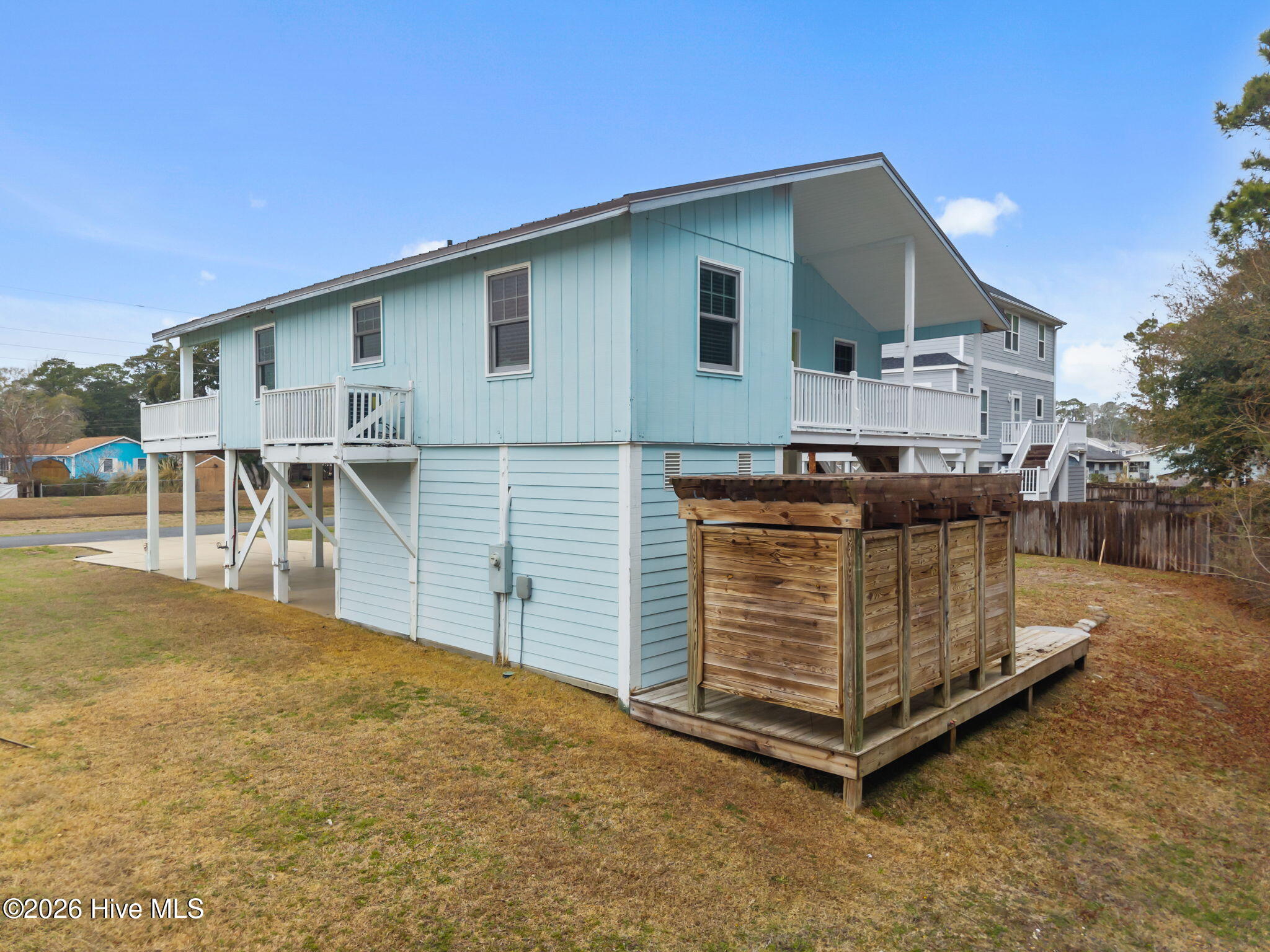 100543033 | Photo 43