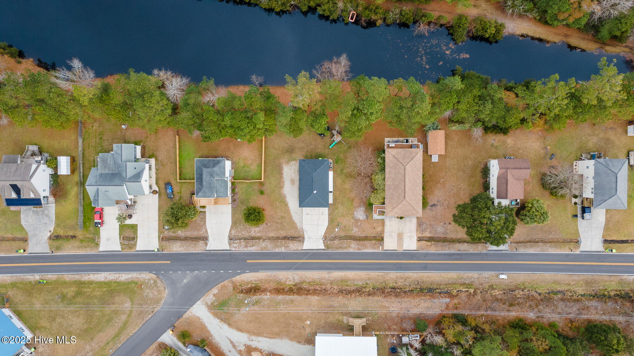 100546580 | Photo 48