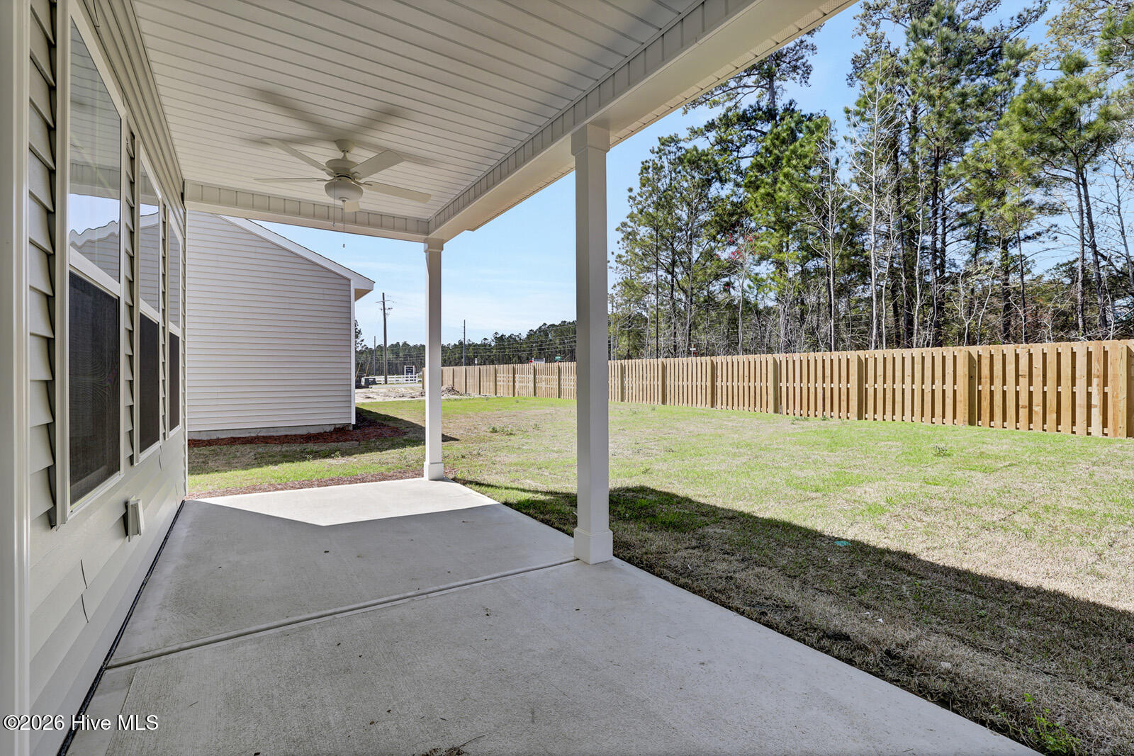 100550118 | Photo 20