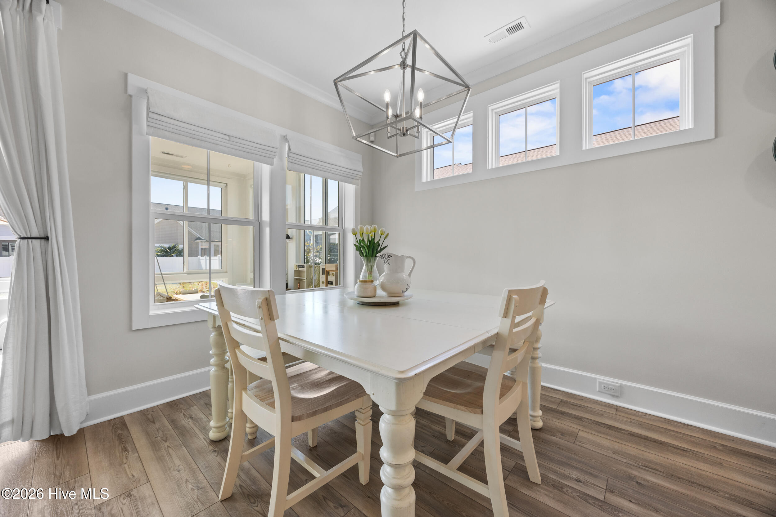 100559680 | Photo 15