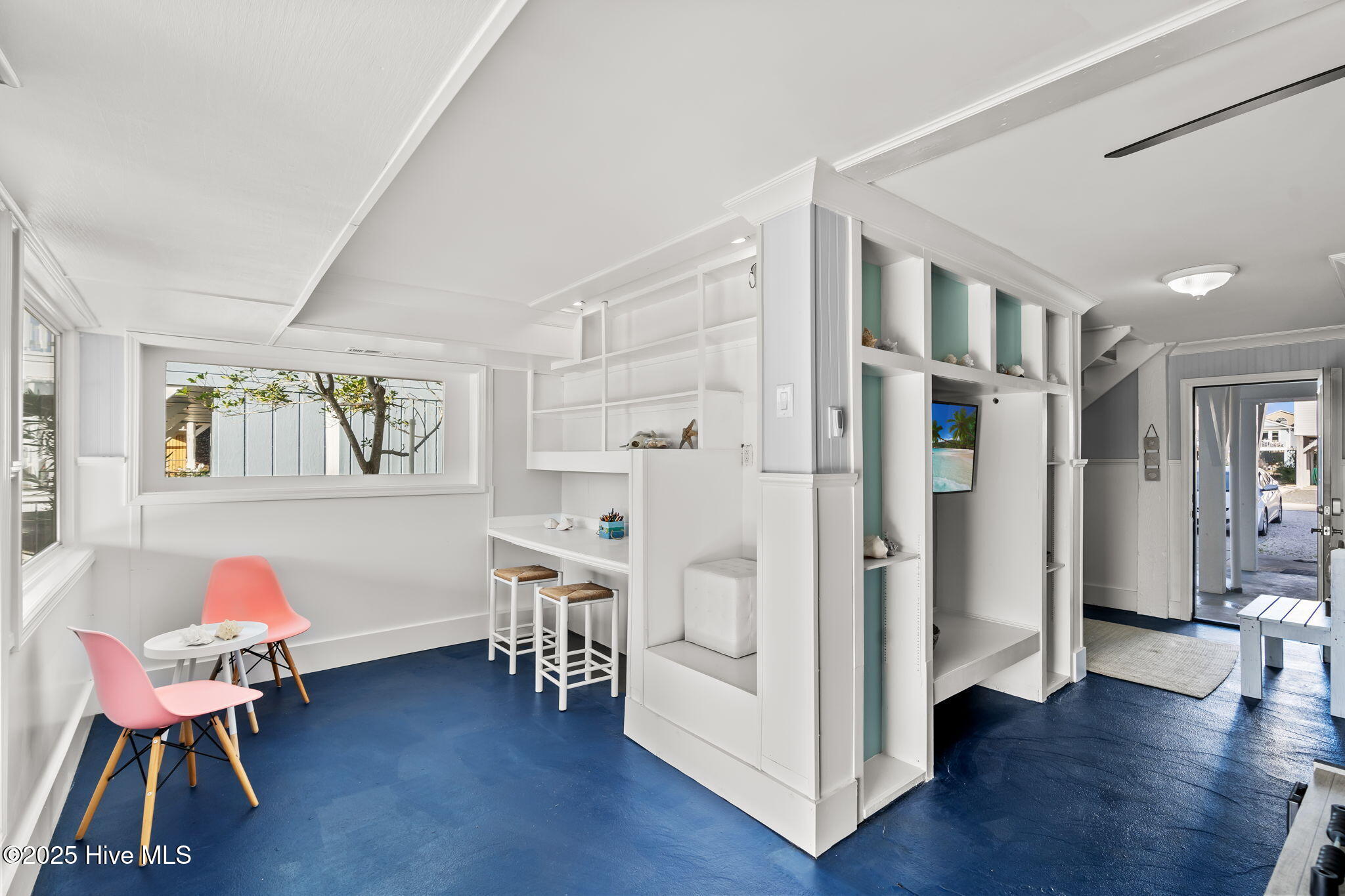 100542340 | Photo 27