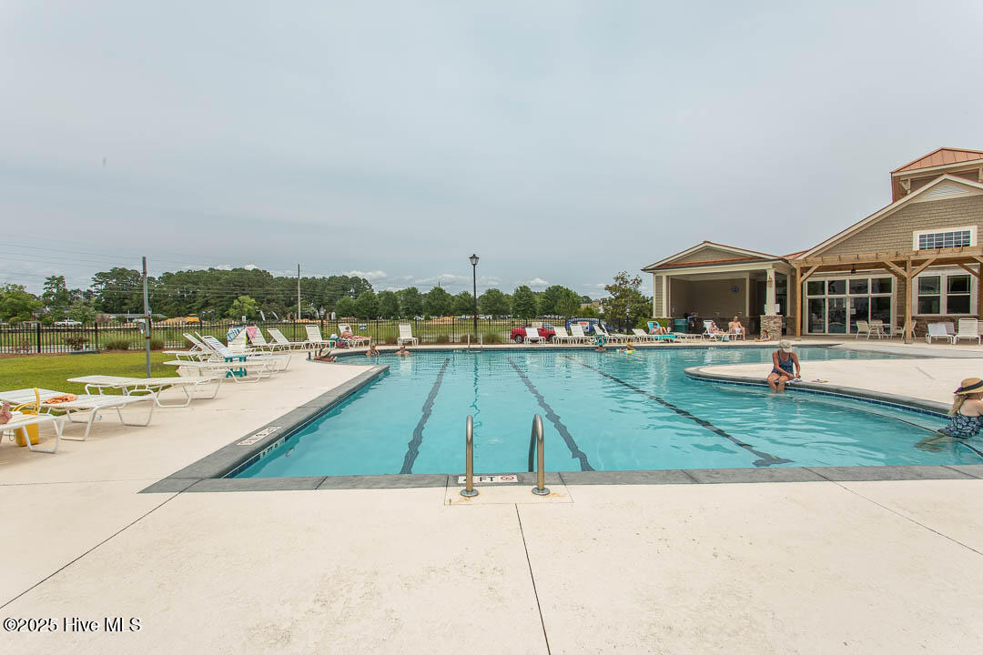 100511795 | Photo 36