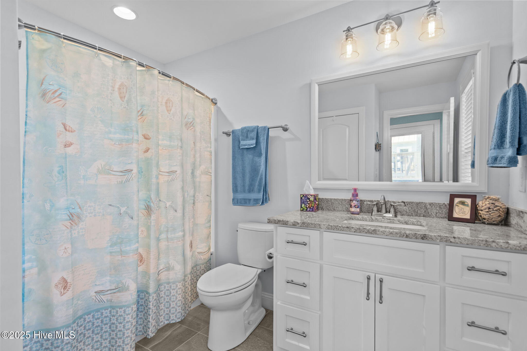 100543391 | Photo 21