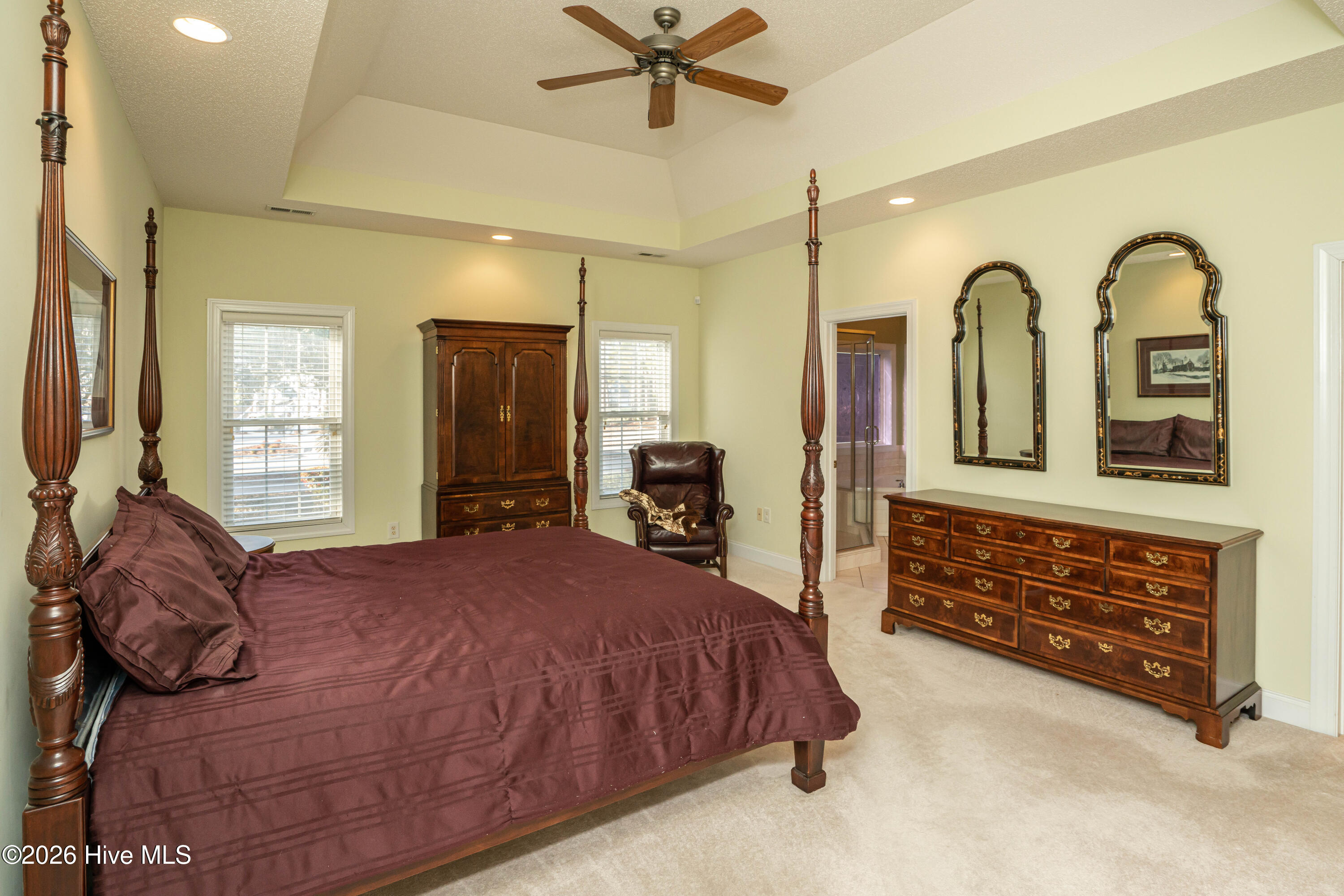 100553536 | Photo 27