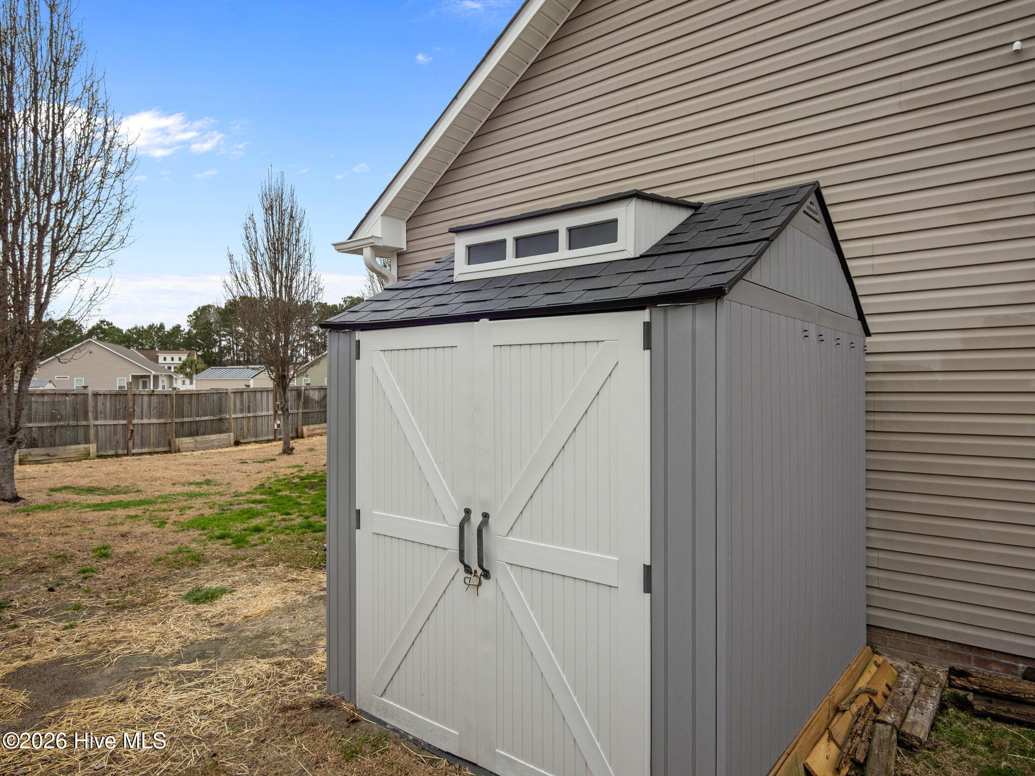 100552892 | Photo 32