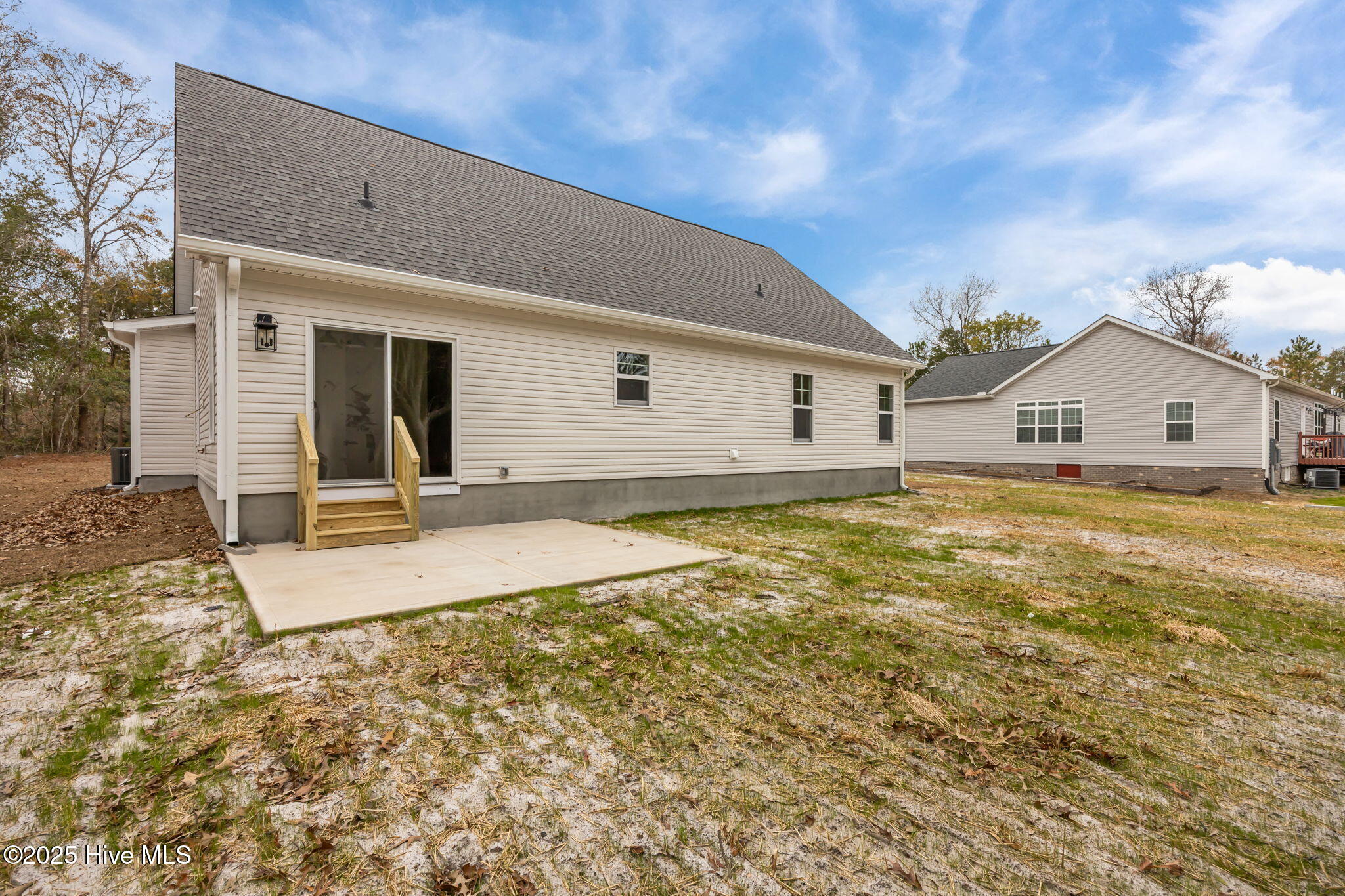 100528591 | Photo 24