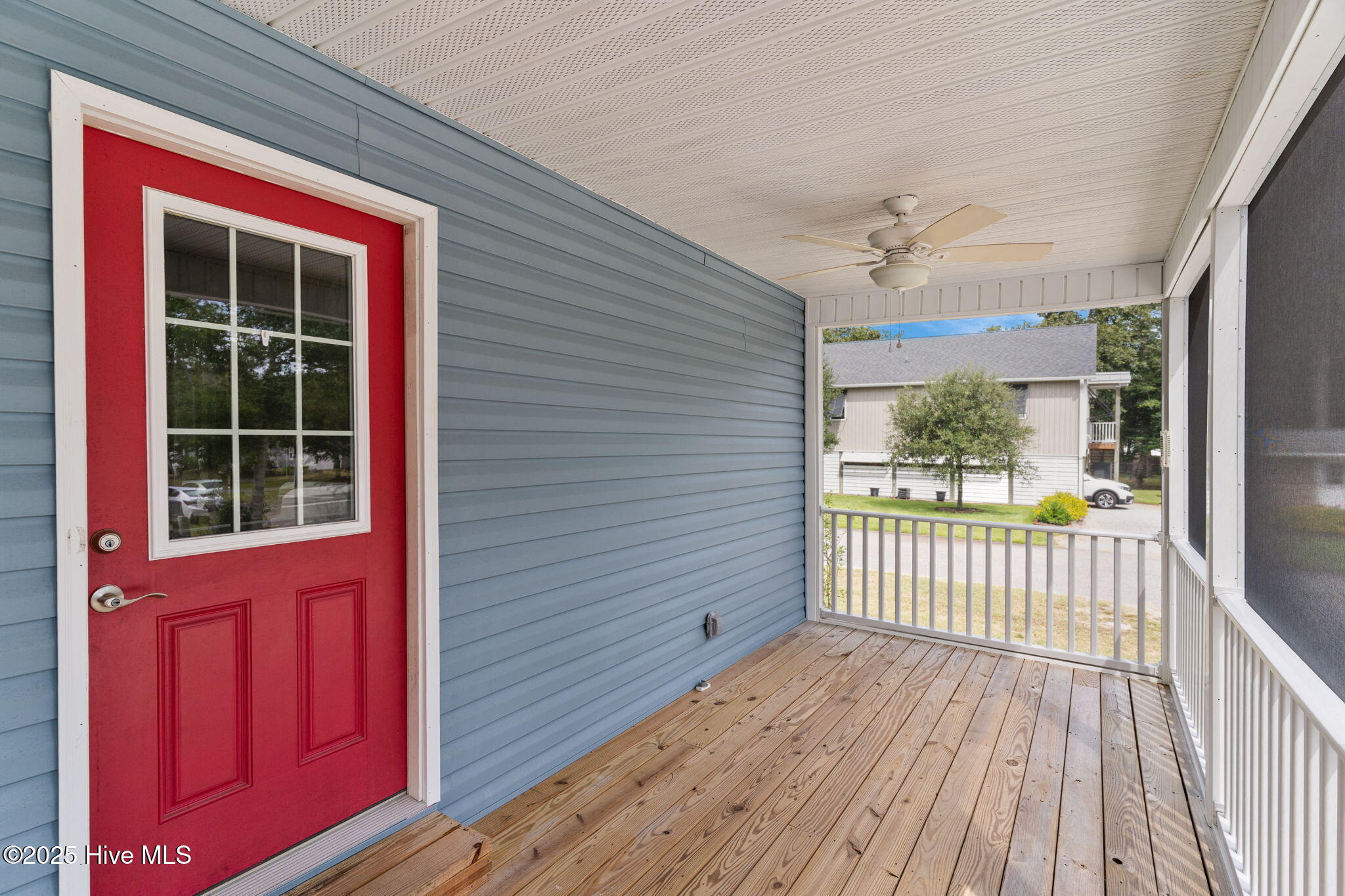 100529995 | Photo 33