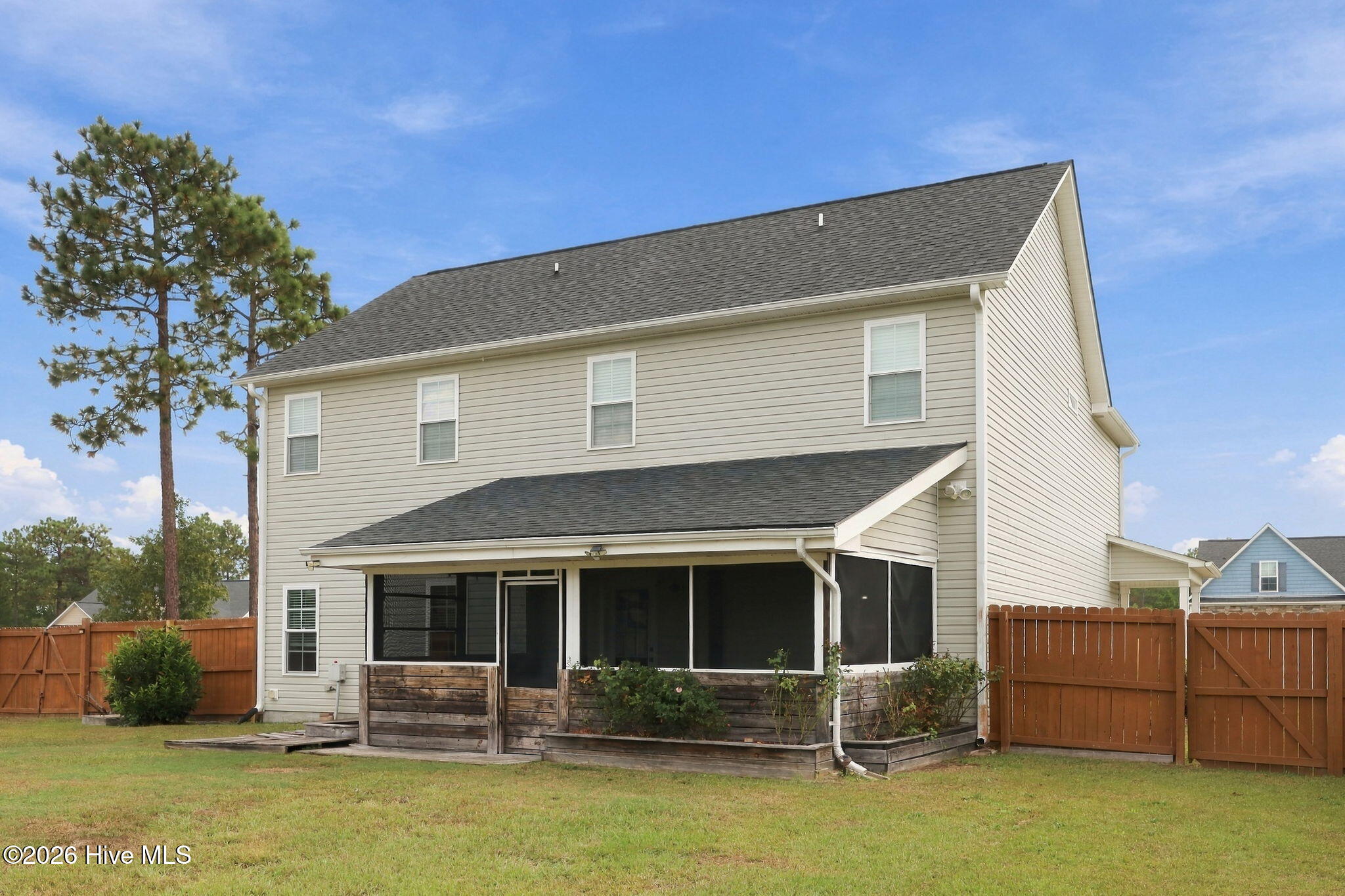 402 Kinroff Drive,Hubert