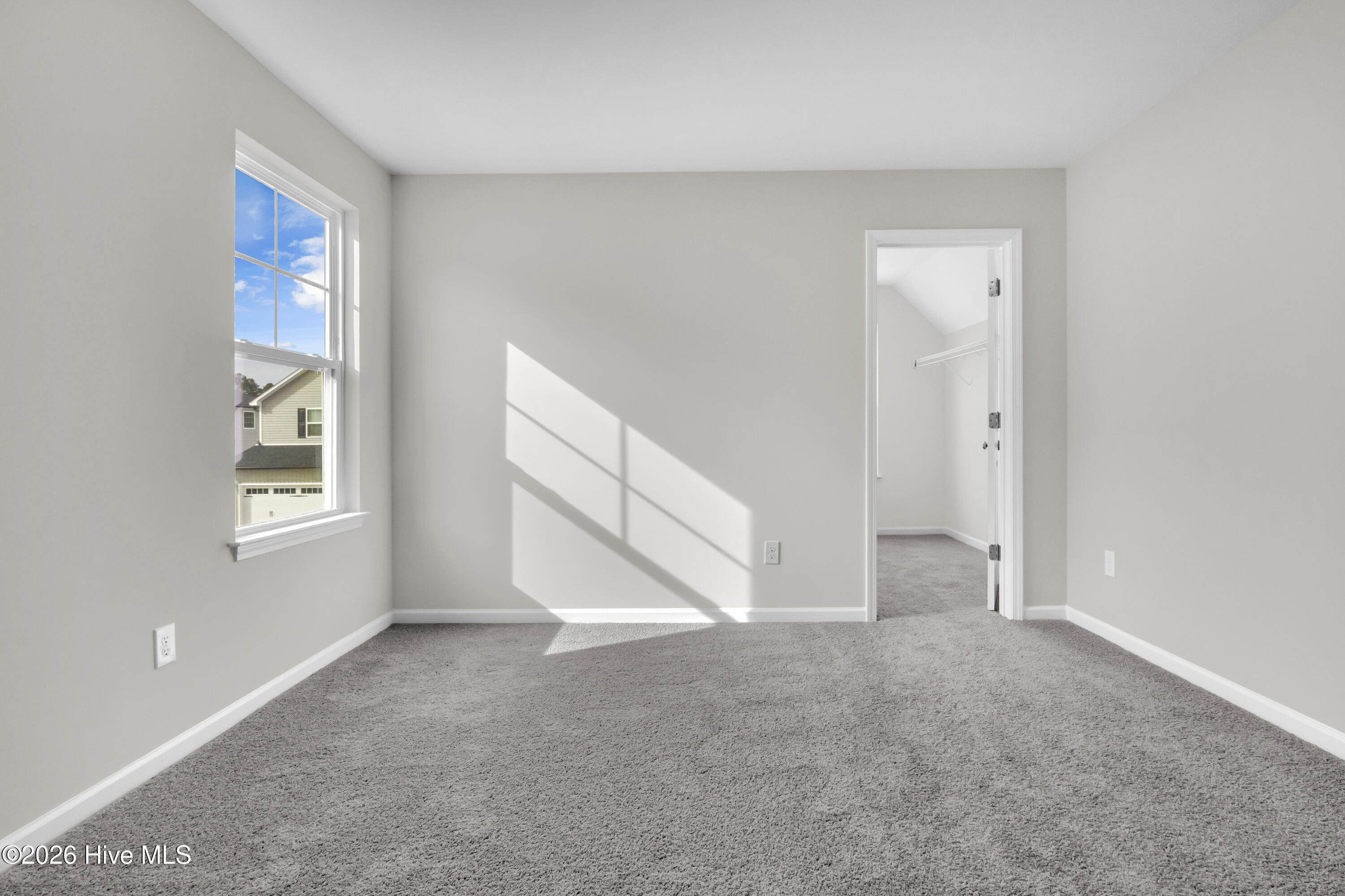 100552791 | Photo 53