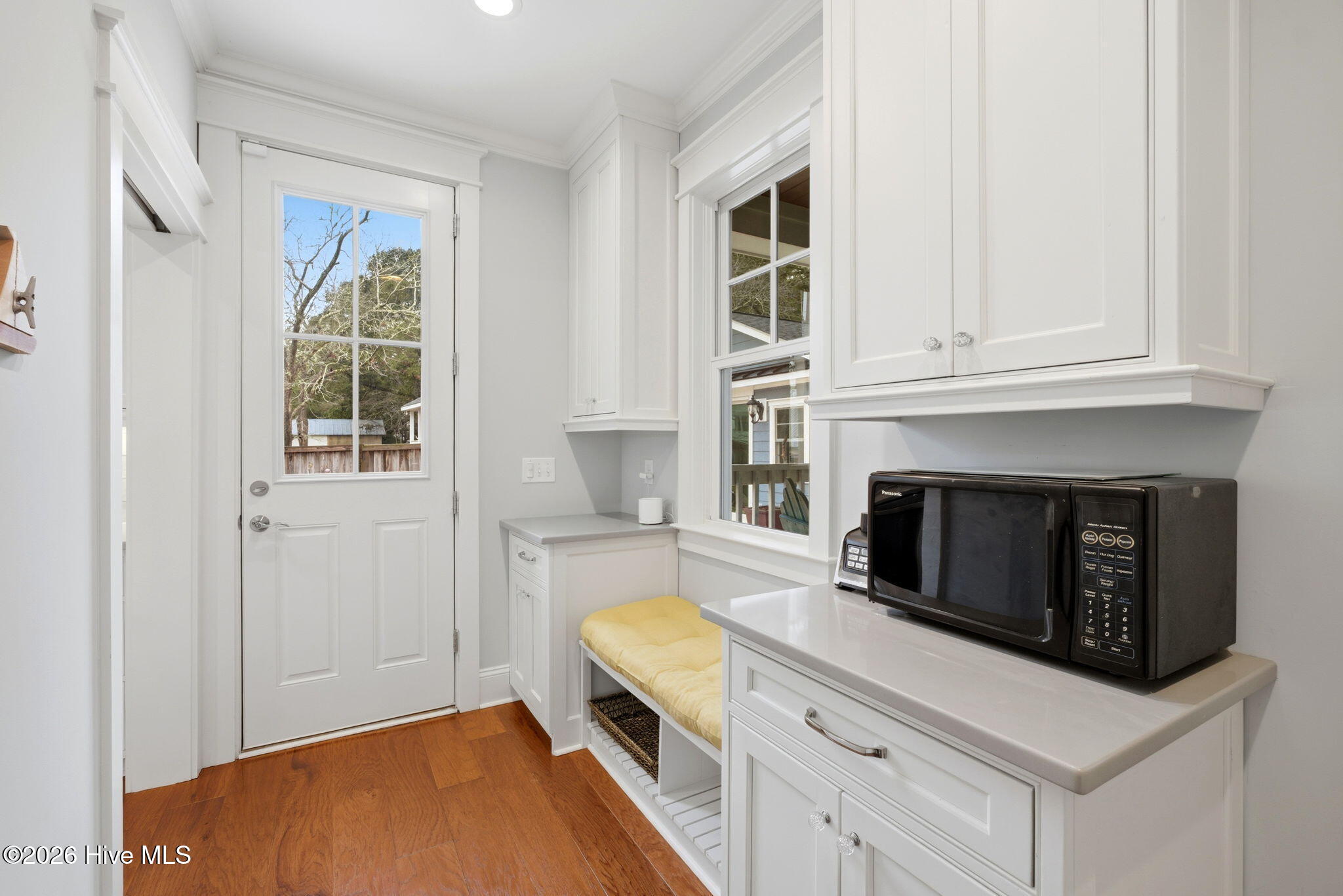 100553836 | Photo 43