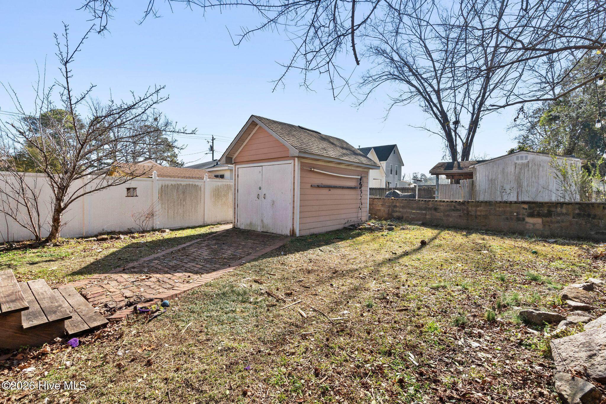 100554931 | Photo 37