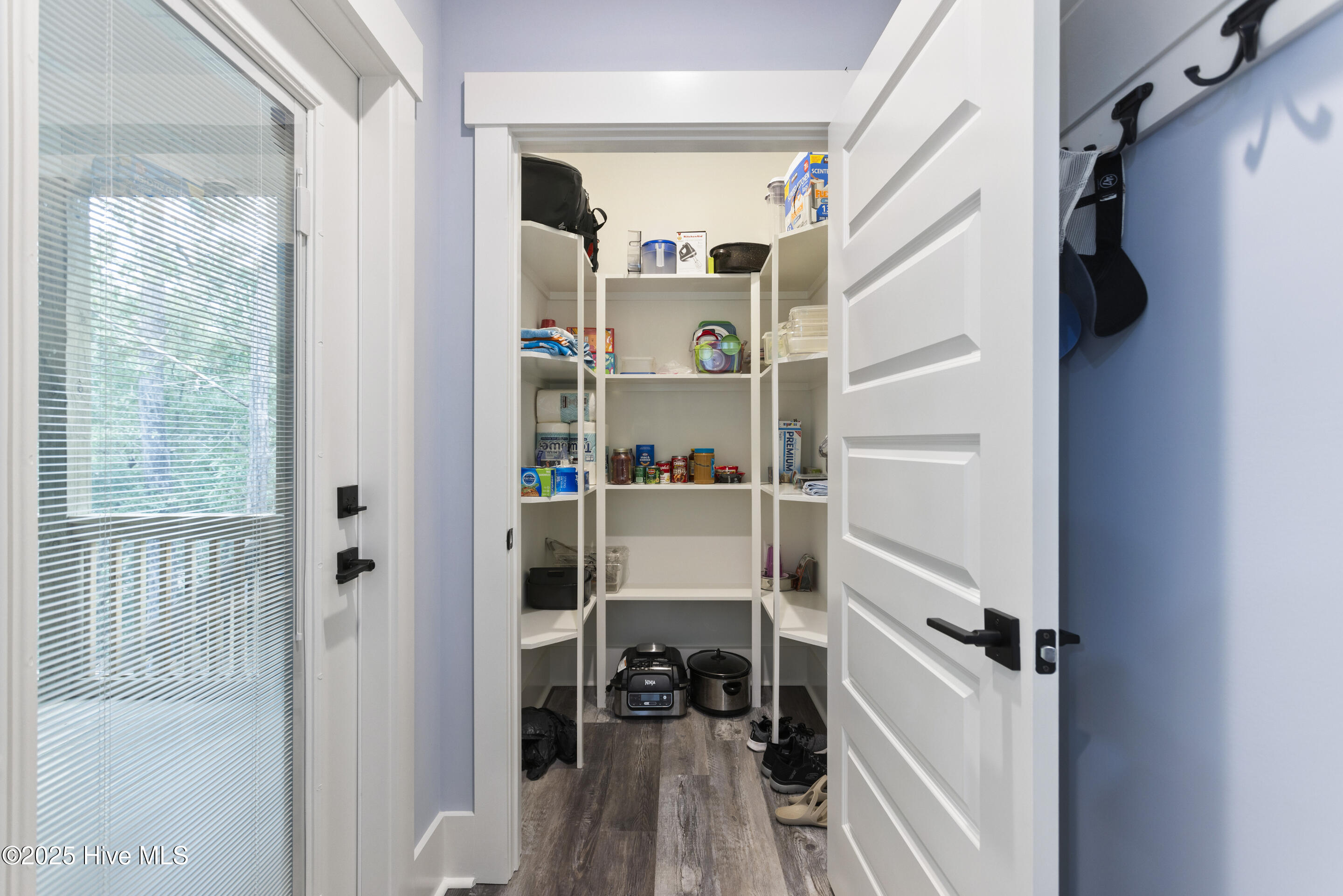 100504918 | Photo 21