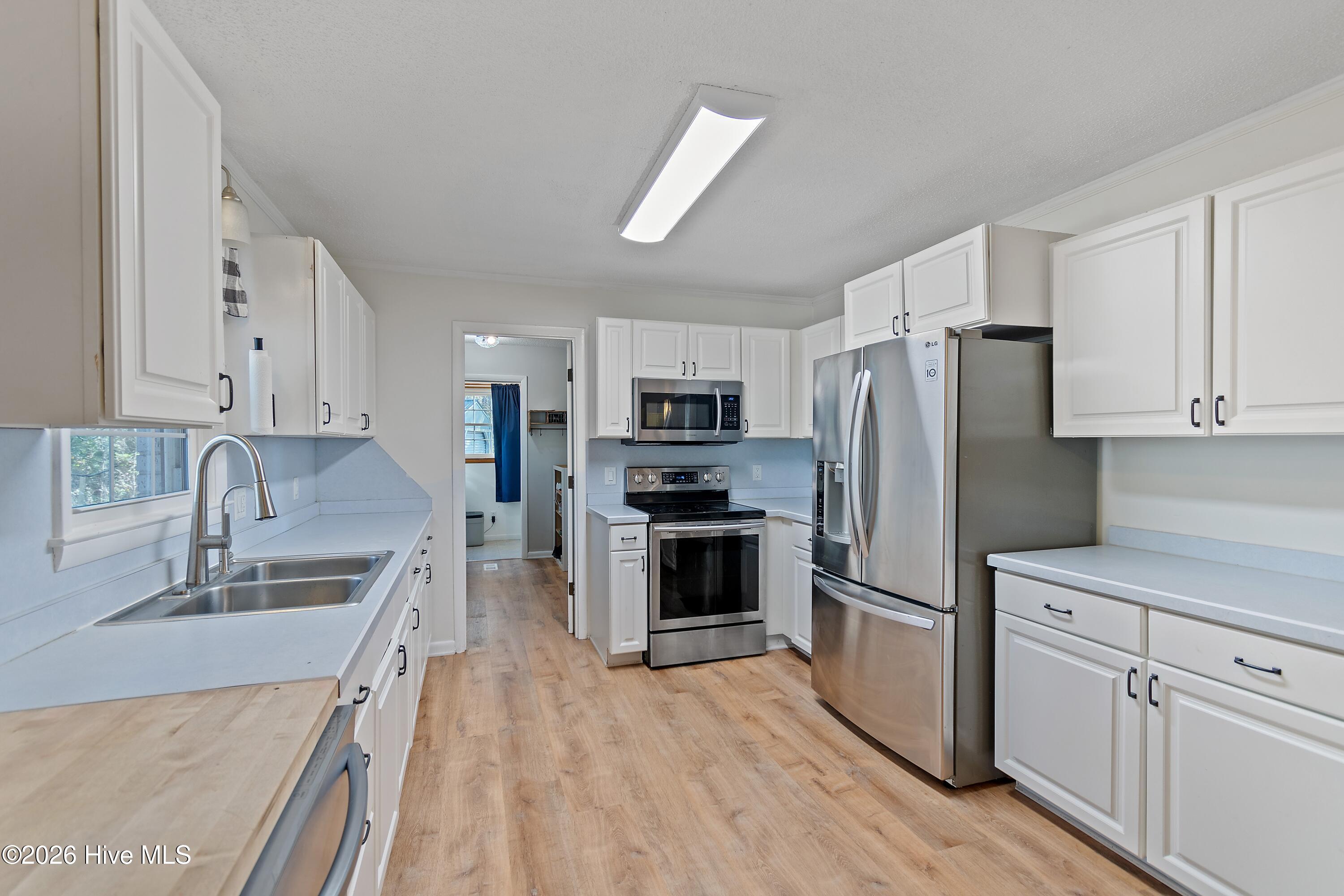 100550559 | Photo 12