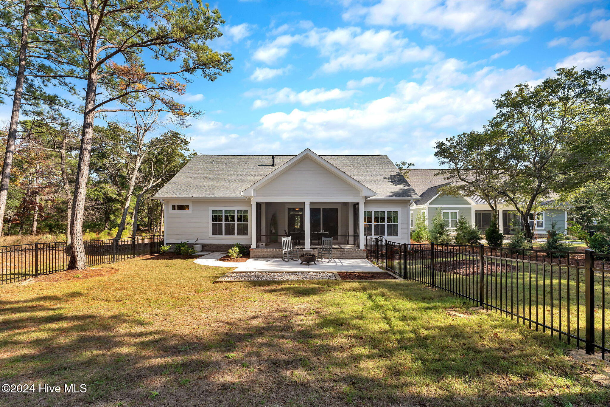 100478916 | Photo 10