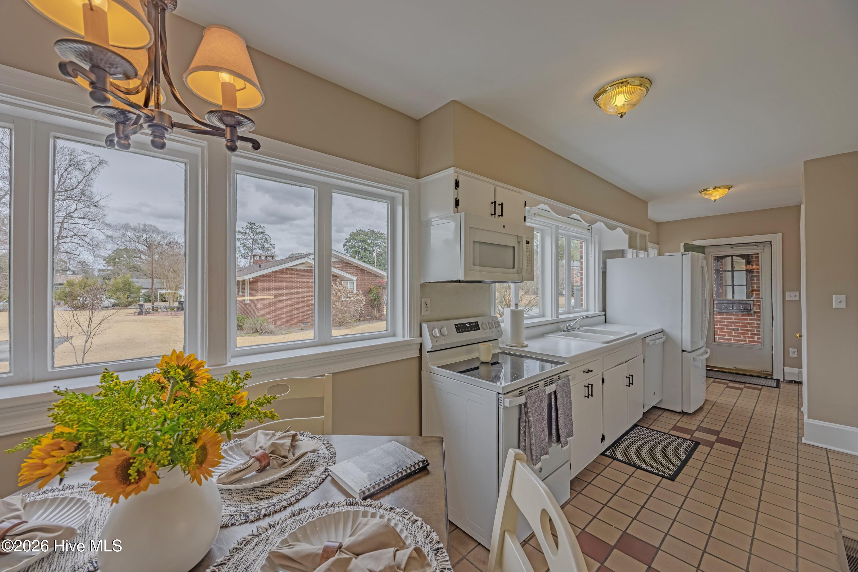 413 E Southerland Street, Wallace, NC 28466 – photo 13: _K6A0528-HDR (Custom)