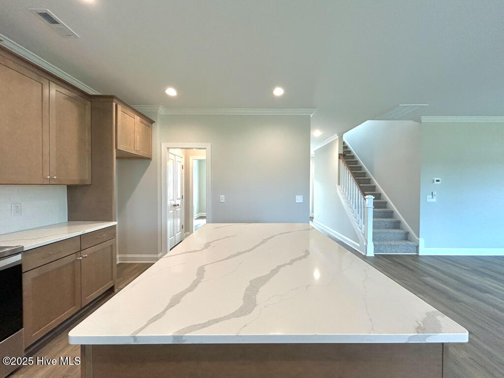 100535078 | Photo 17