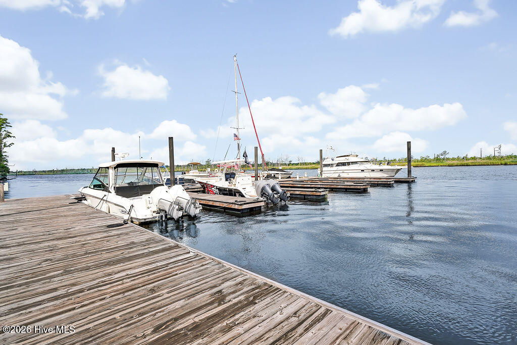 100549849 | Photo 69