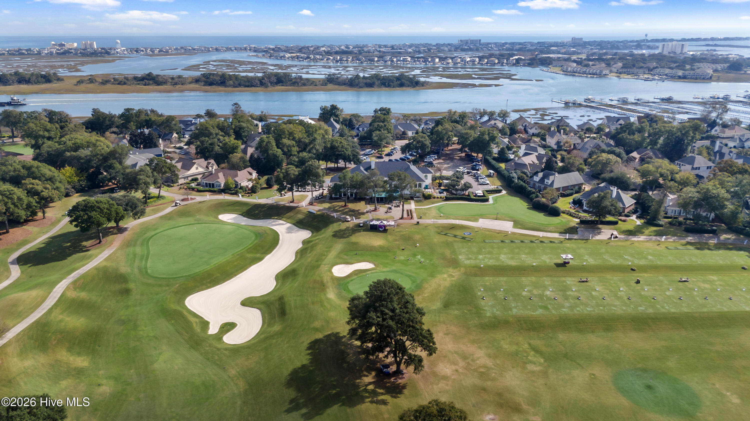 100552064 | Photo 51