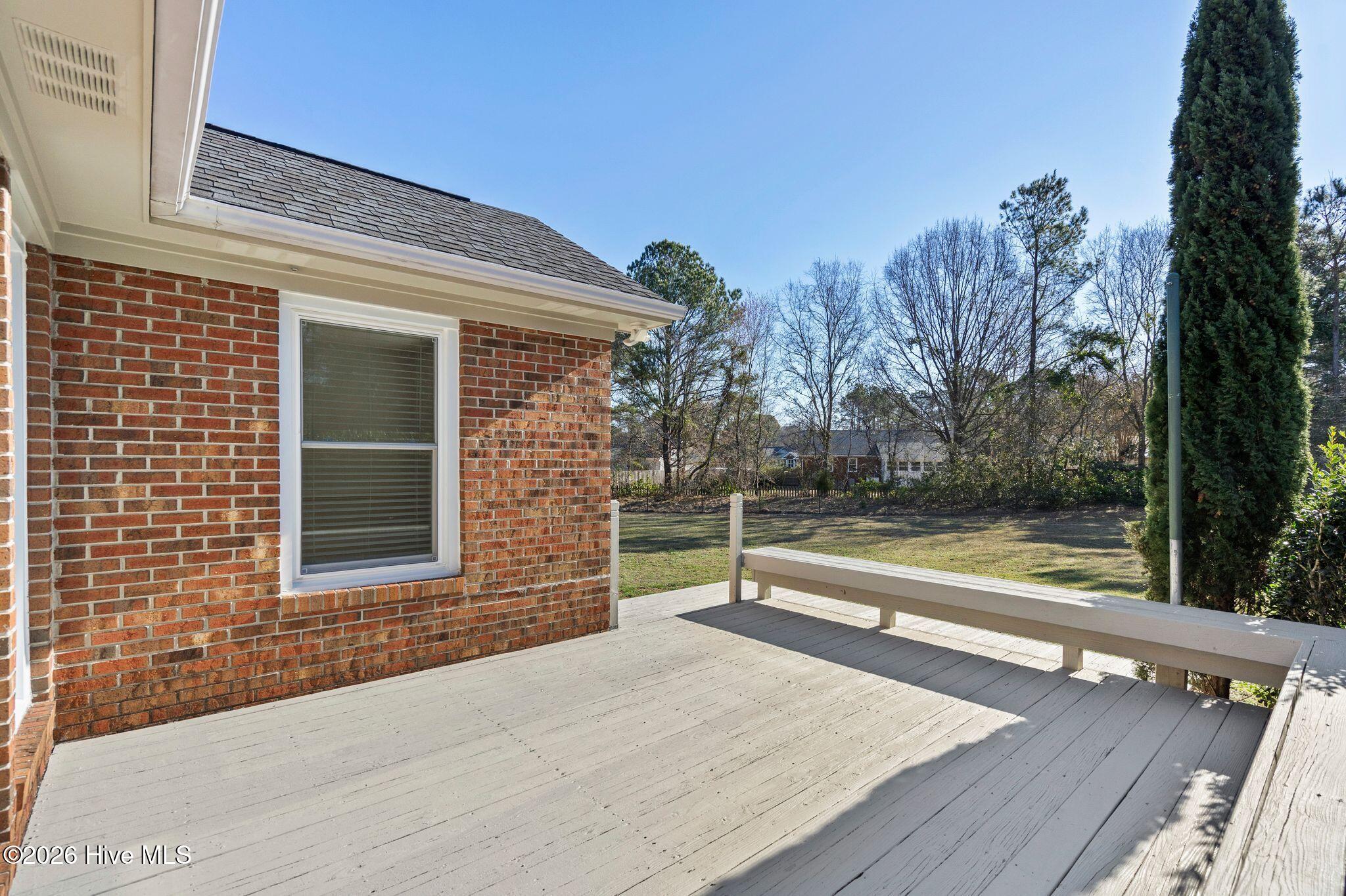 100556381 | Photo 52