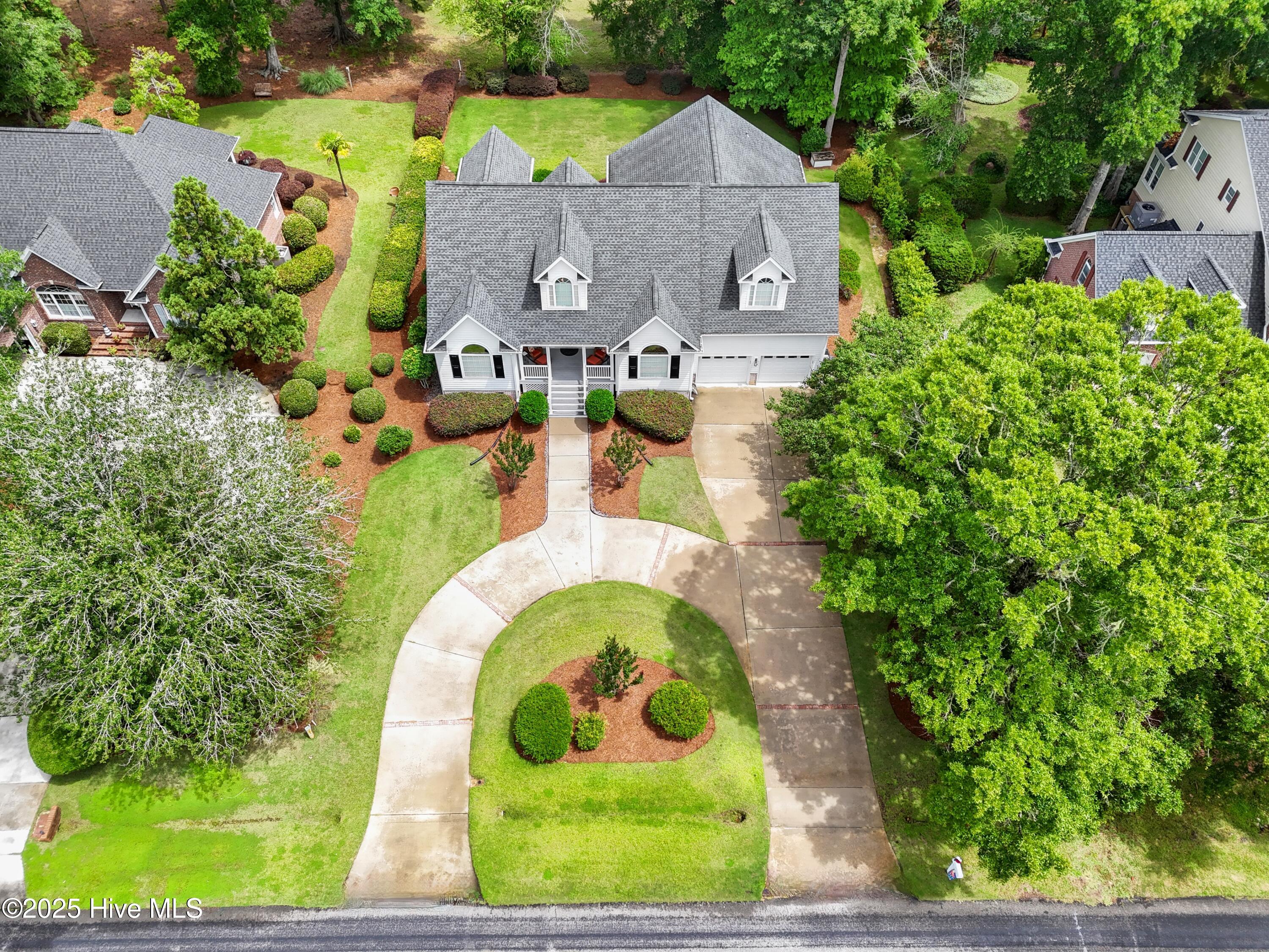 100512270 | Photo 52