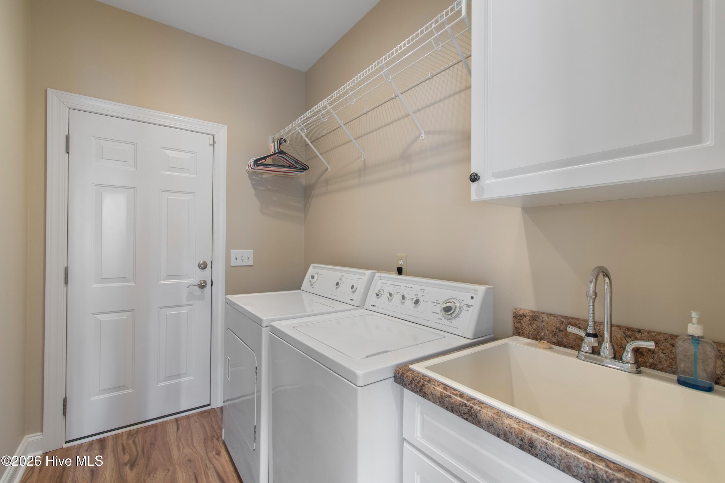 100555645 | Photo 36