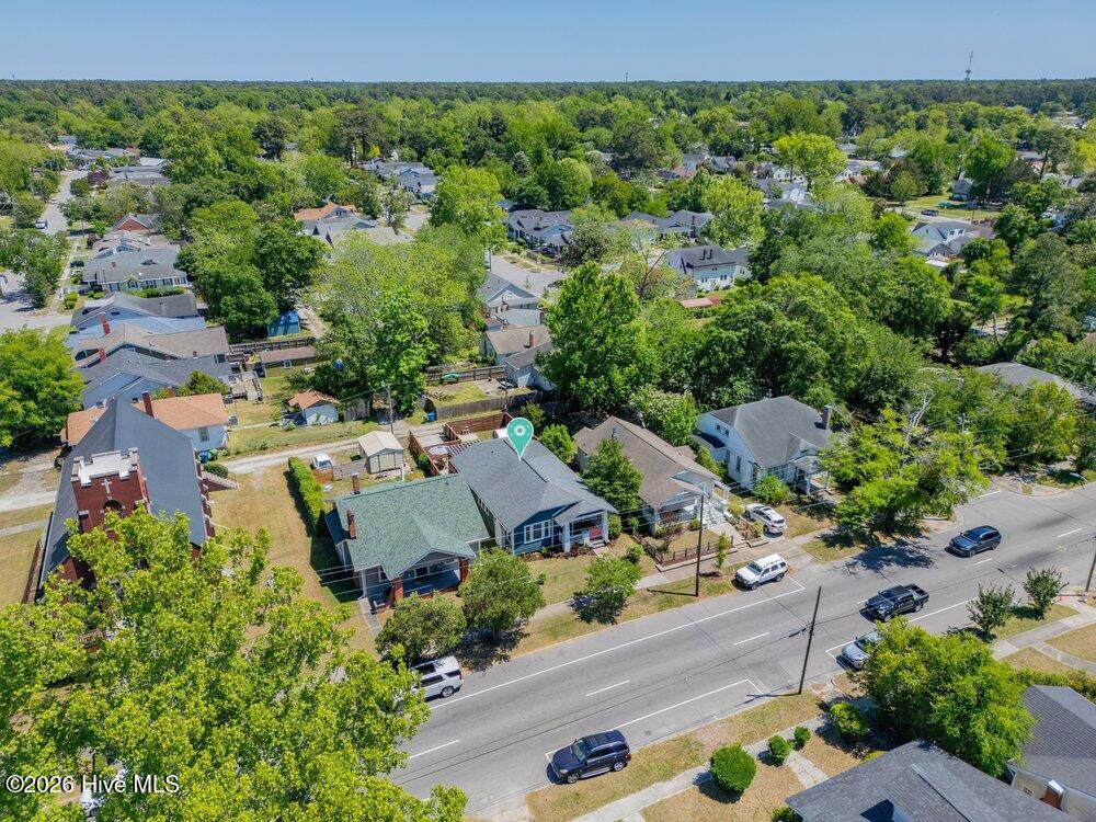 100568579 | Photo 35