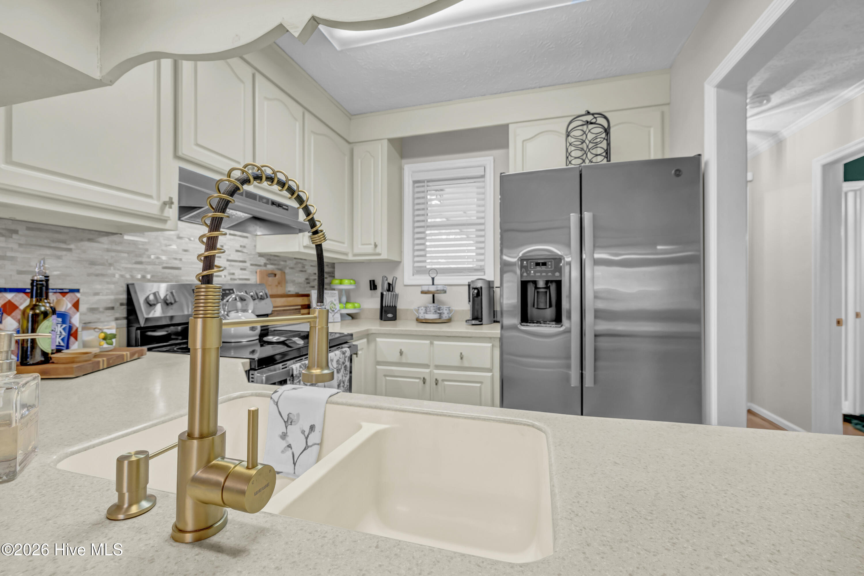 100550839 | Photo 16