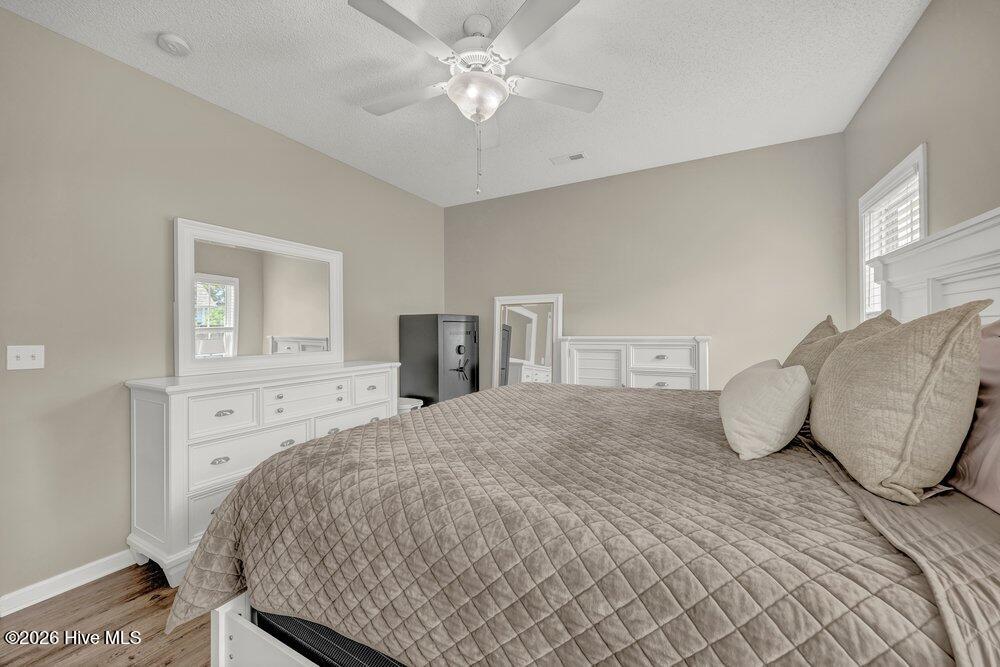 100568146 | Photo 13