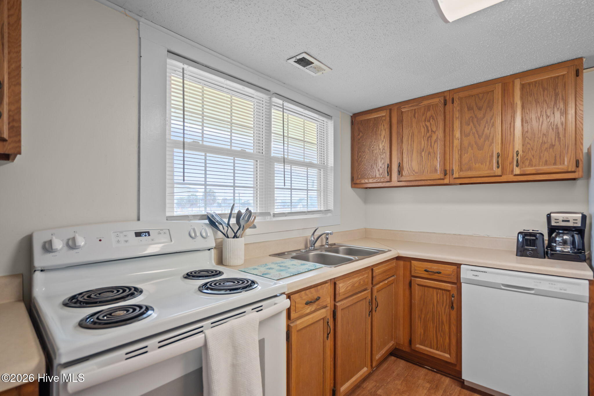 305 Atlanta Avenue, Carolina Beach, NC, 28428